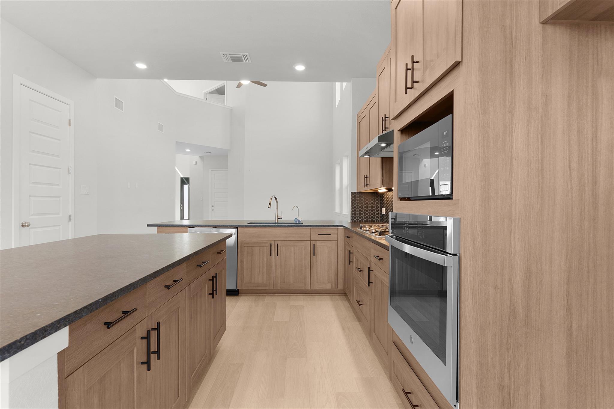 2705 Sage Ranch Dr # 2, Leander, TX 78641