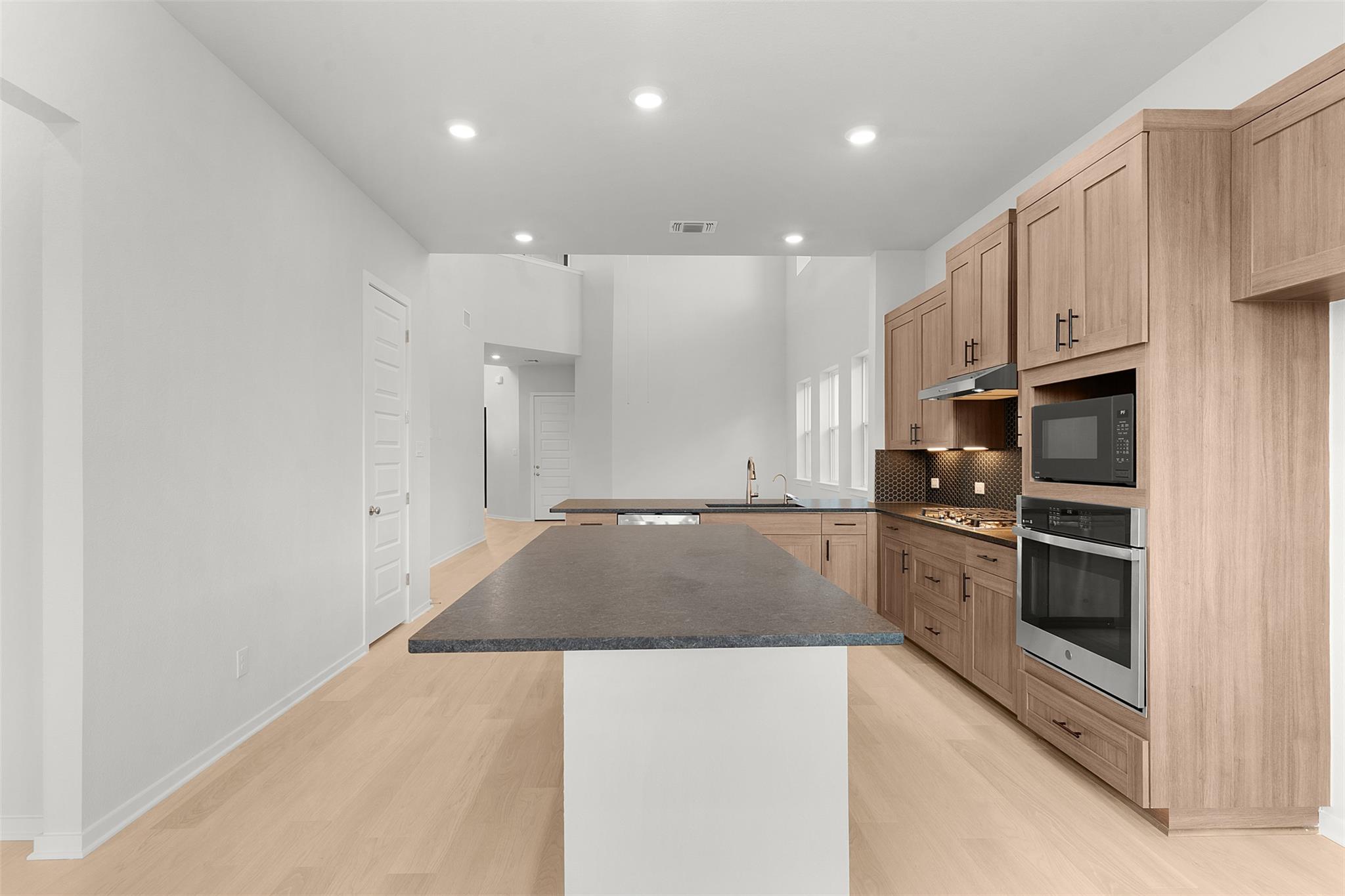 2705 Sage Ranch Dr # 2, Leander, TX 78641