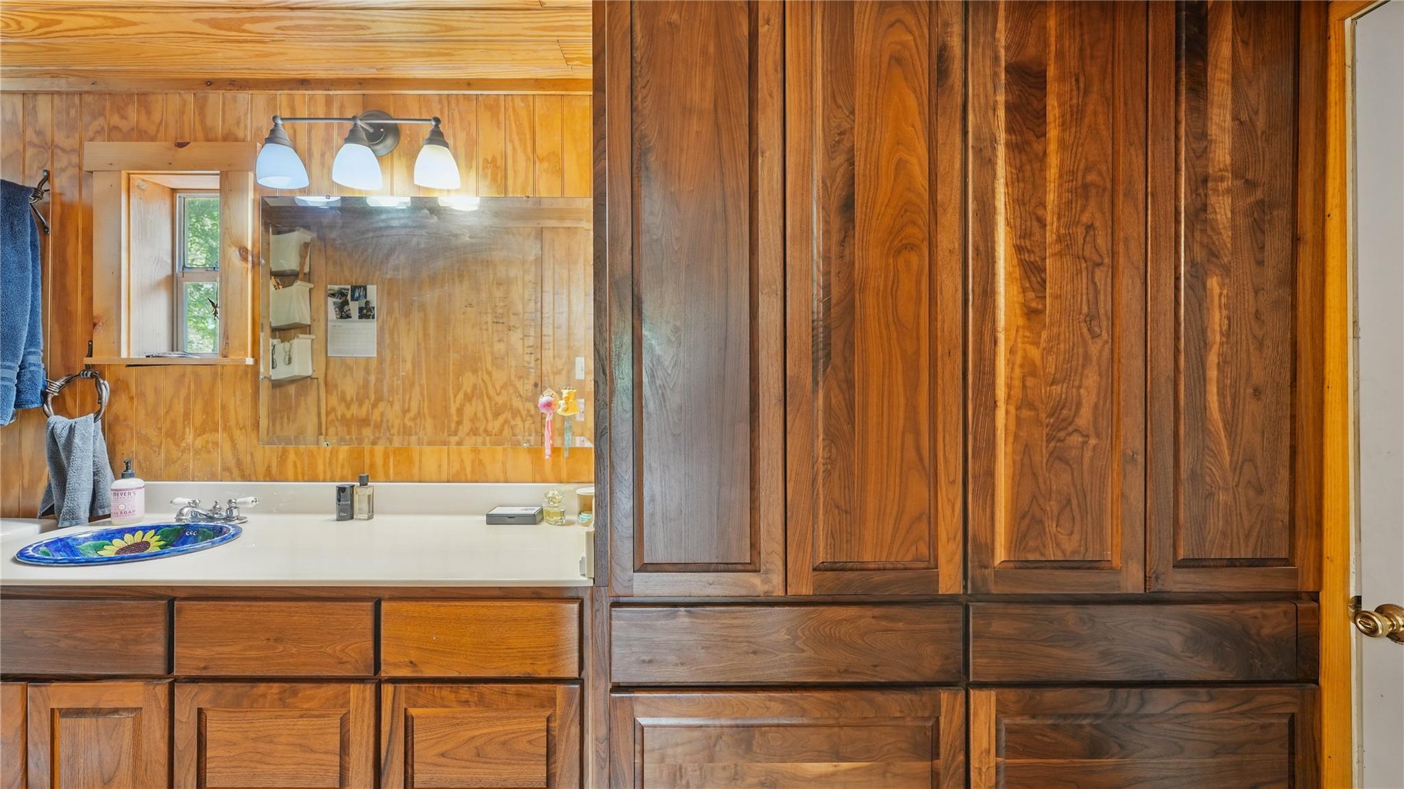 5775 County Road 200, Liberty Hill, TX 78642