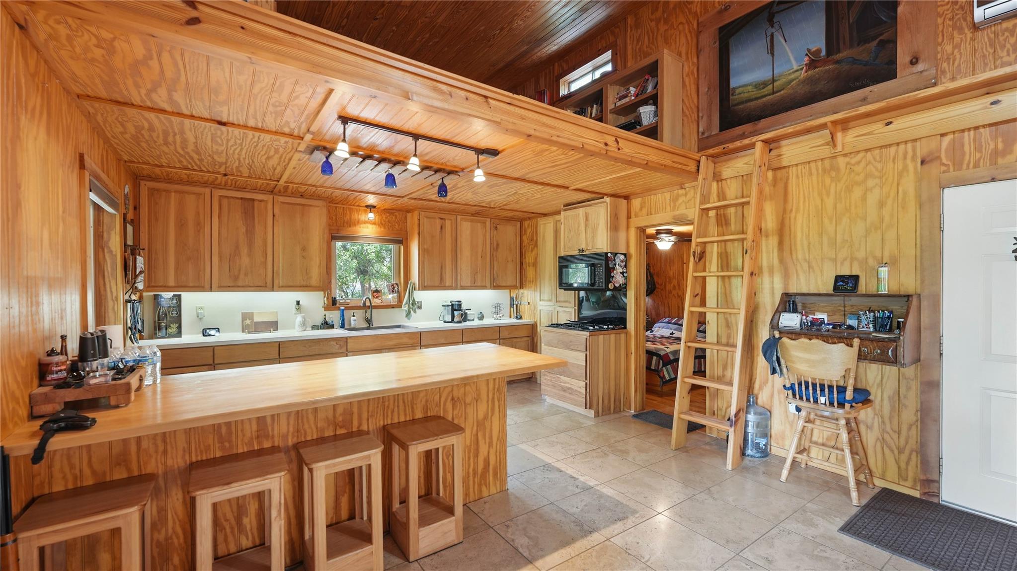 5775 County Road 200, Liberty Hill, TX 78642