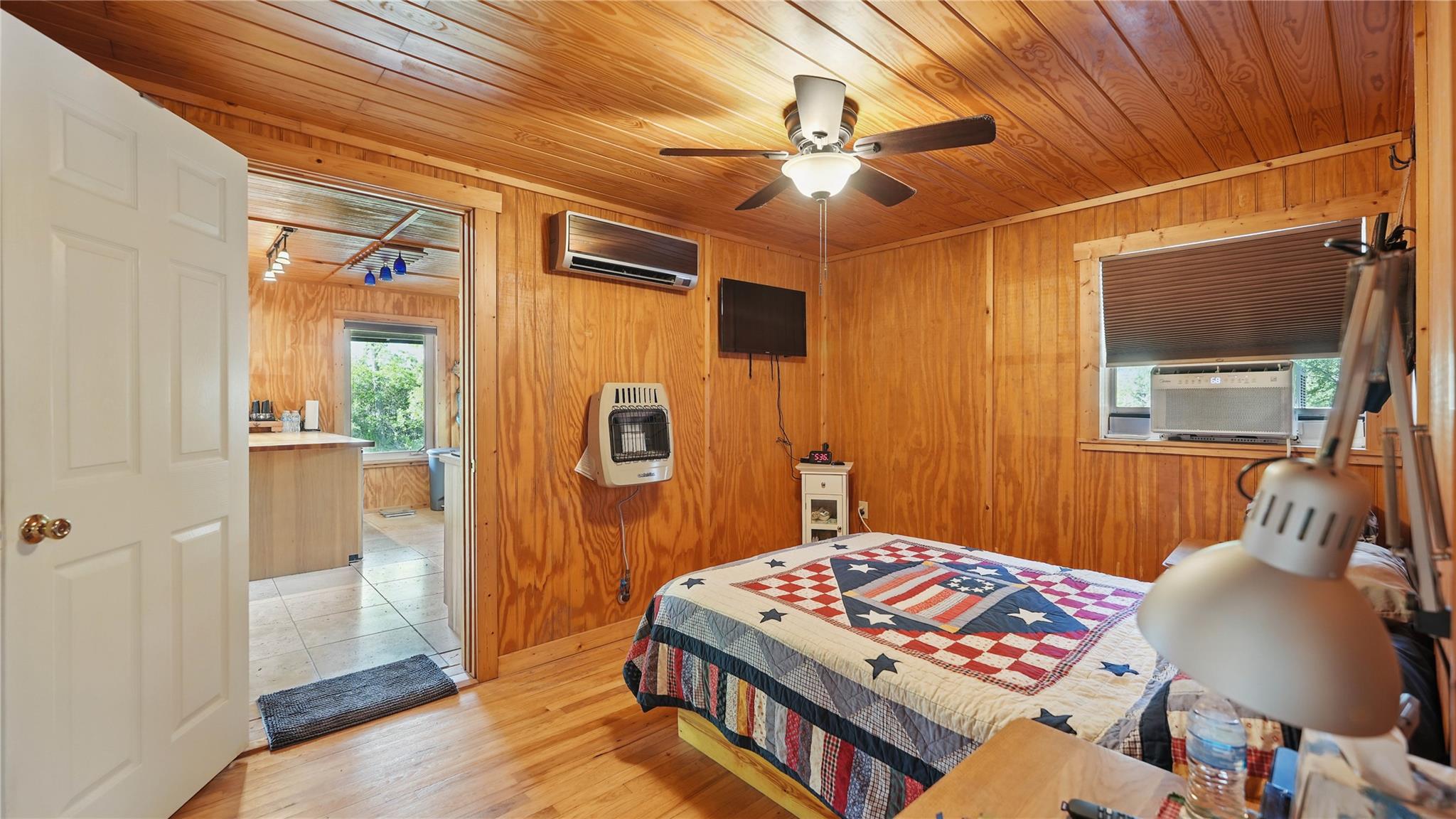 5775 County Road 200, Liberty Hill, TX 78642