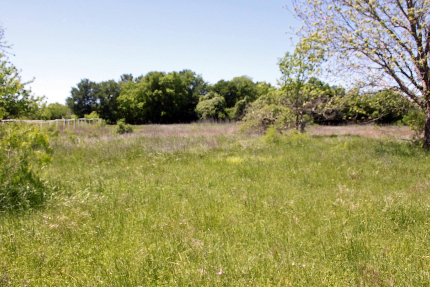 1023 Sierra Dr, Lockhart, TX 78644