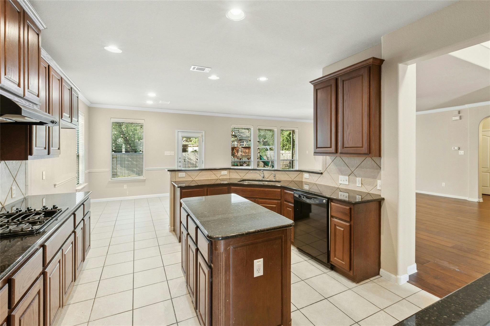 7420 Jaborandi Dr, Austin, TX 78739