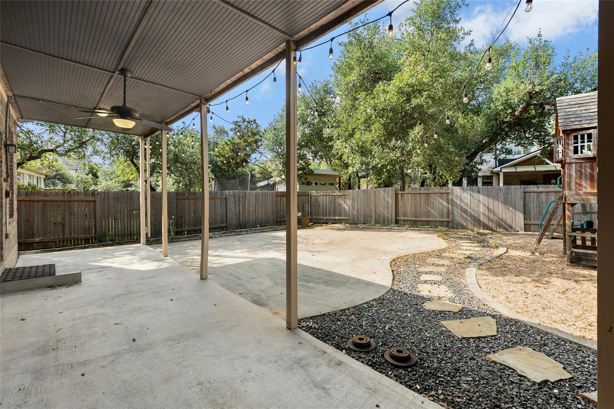 7420 Jaborandi Dr, Austin, TX 78739