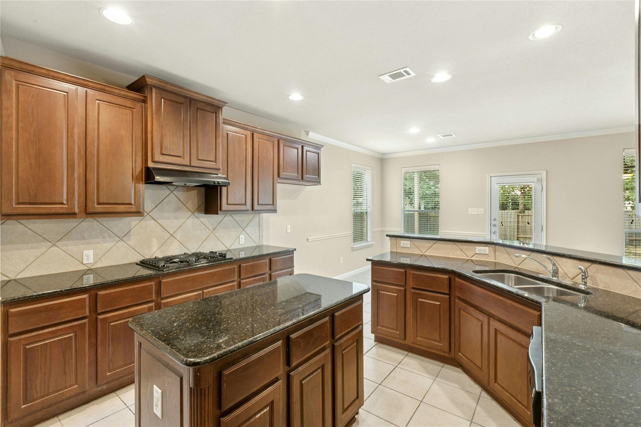 7420 Jaborandi Dr, Austin, TX 78739