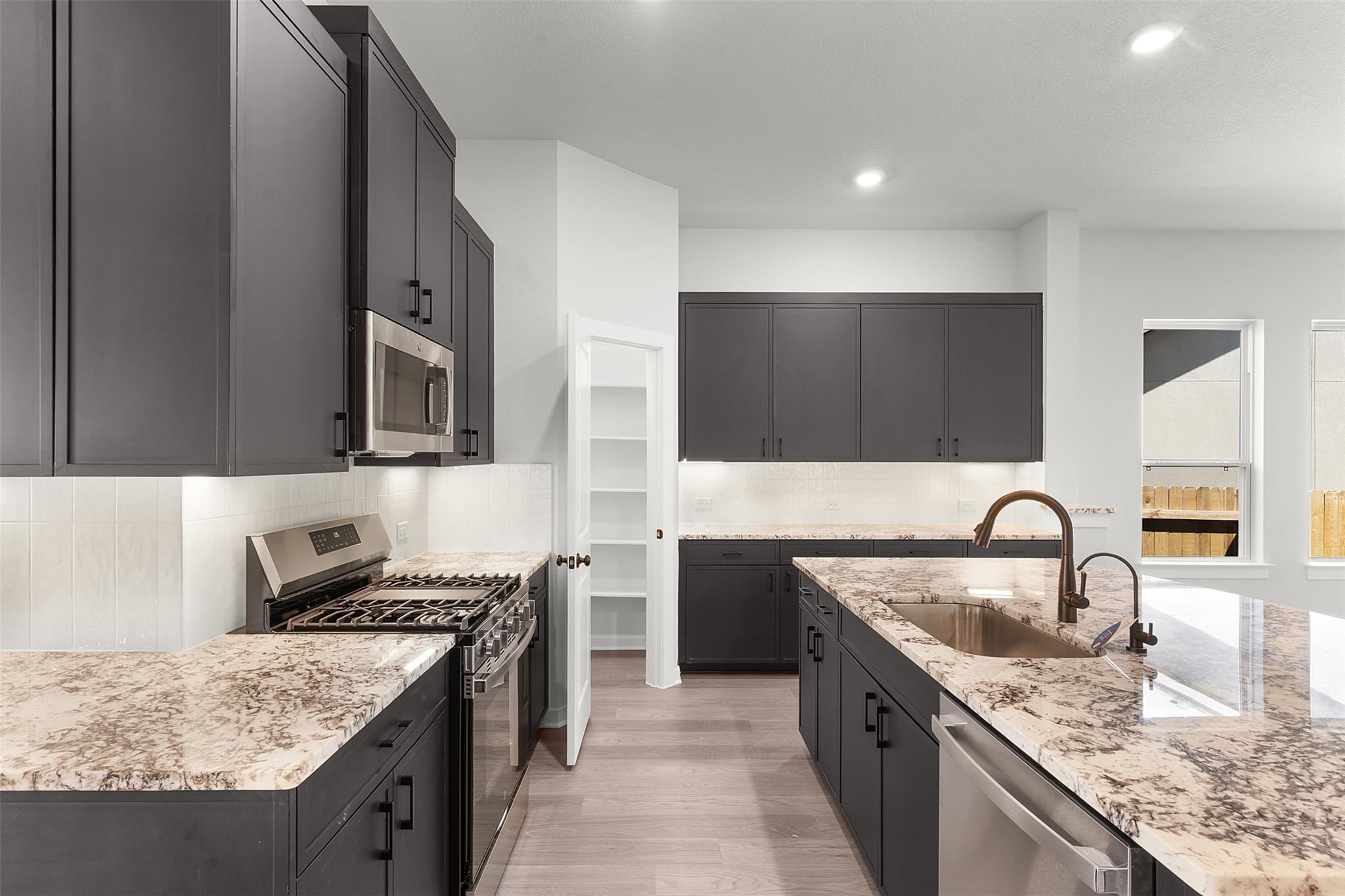 121 Coyote Willow Way, Georgetown, TX 78633