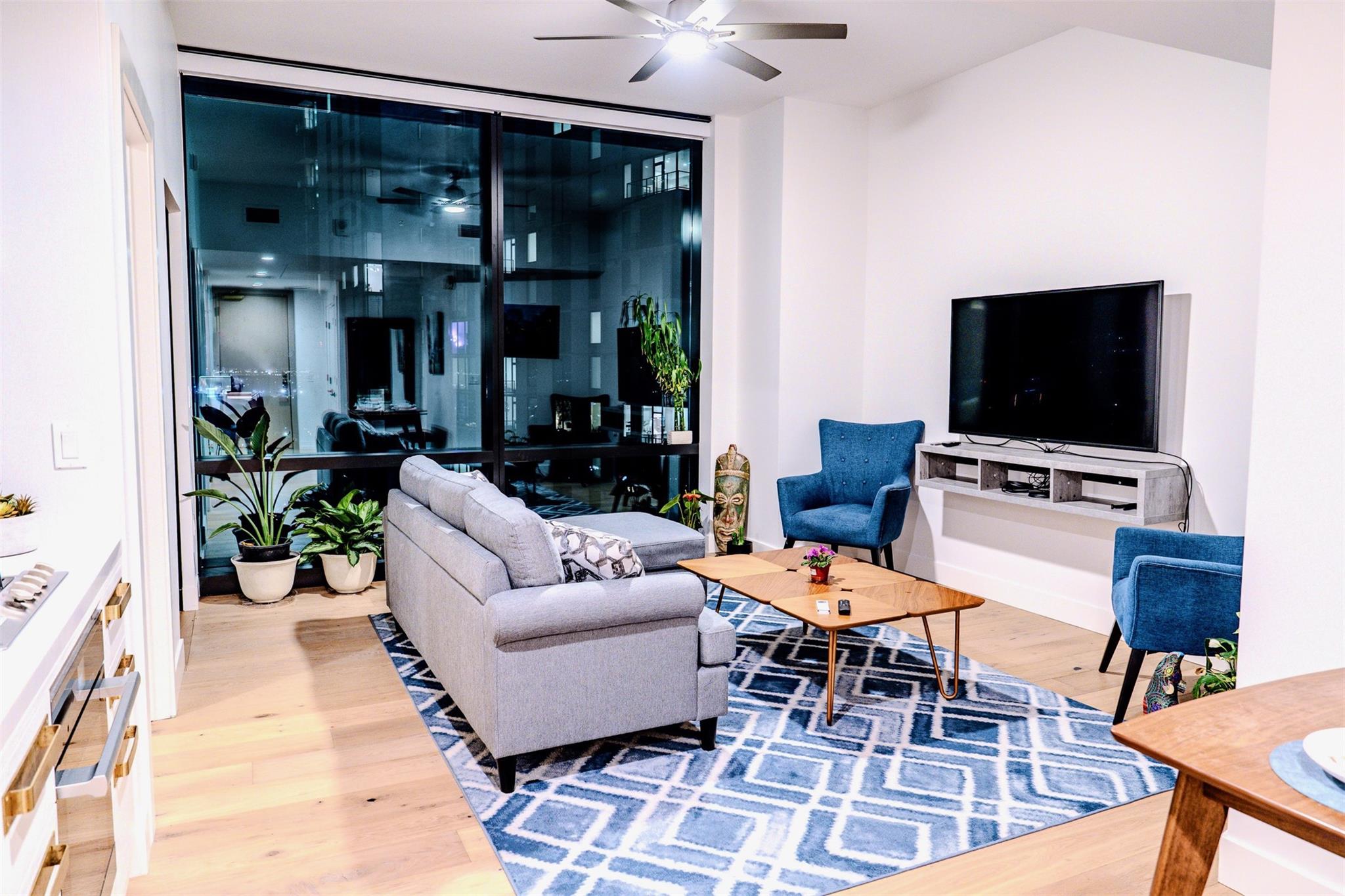 70 Rainey St # 2603, Austin, TX 78701