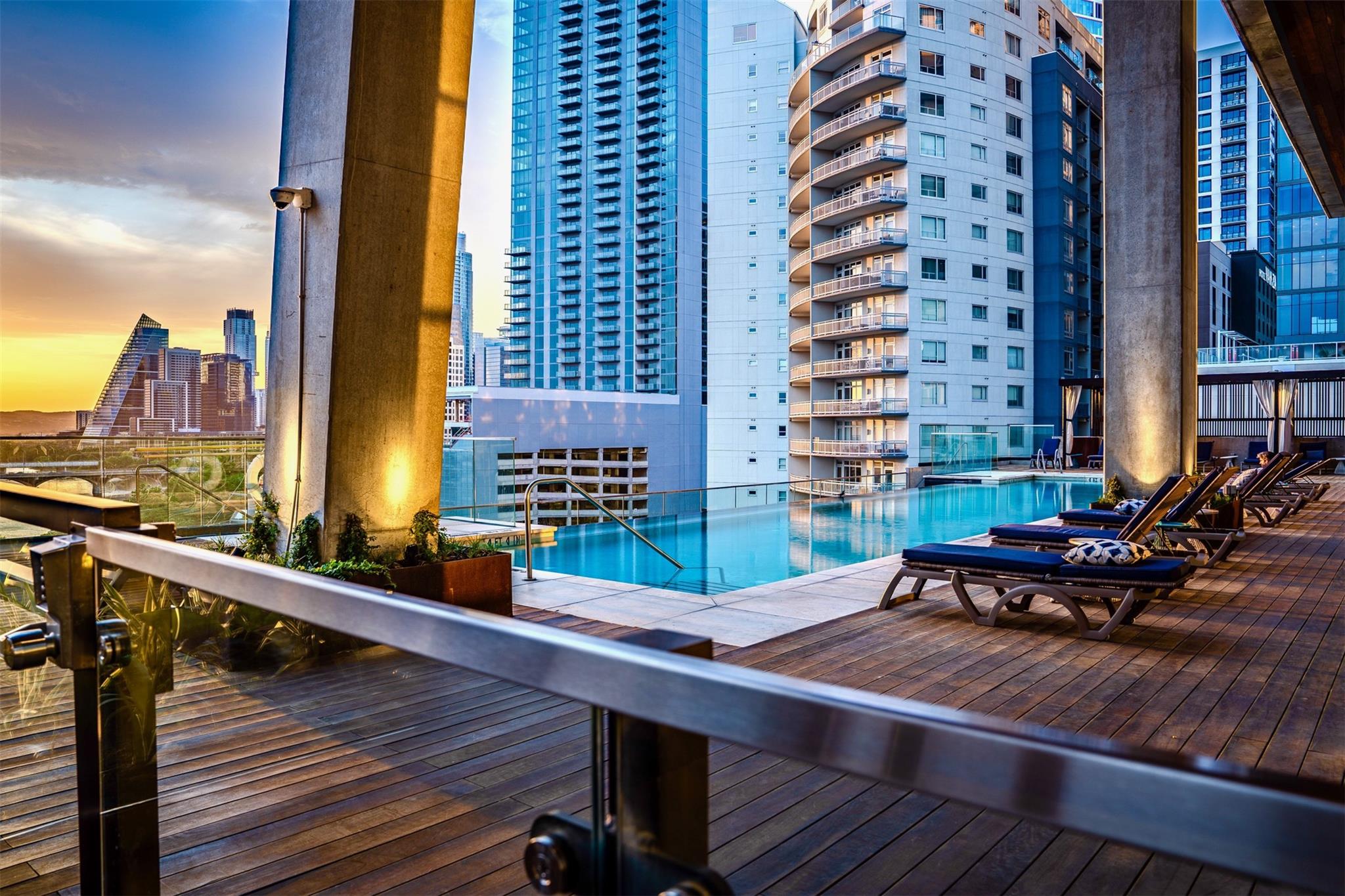 70 Rainey St # 2603, Austin, TX 78701