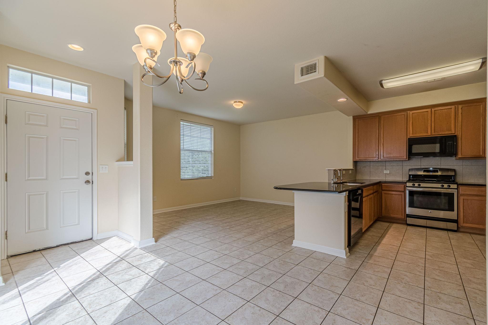 1612 Sanders, Kyle, TX 78640