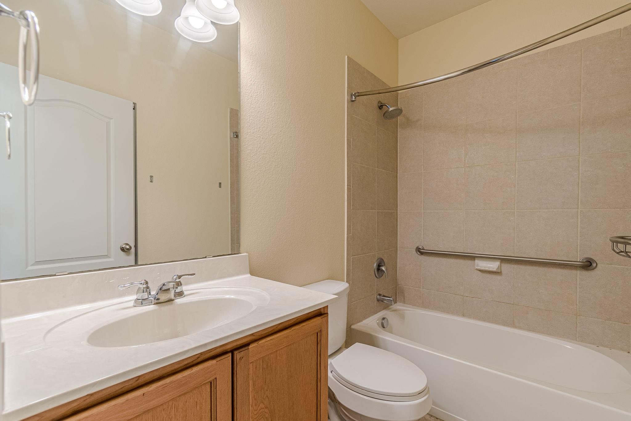 1612 Sanders, Kyle, TX 78640