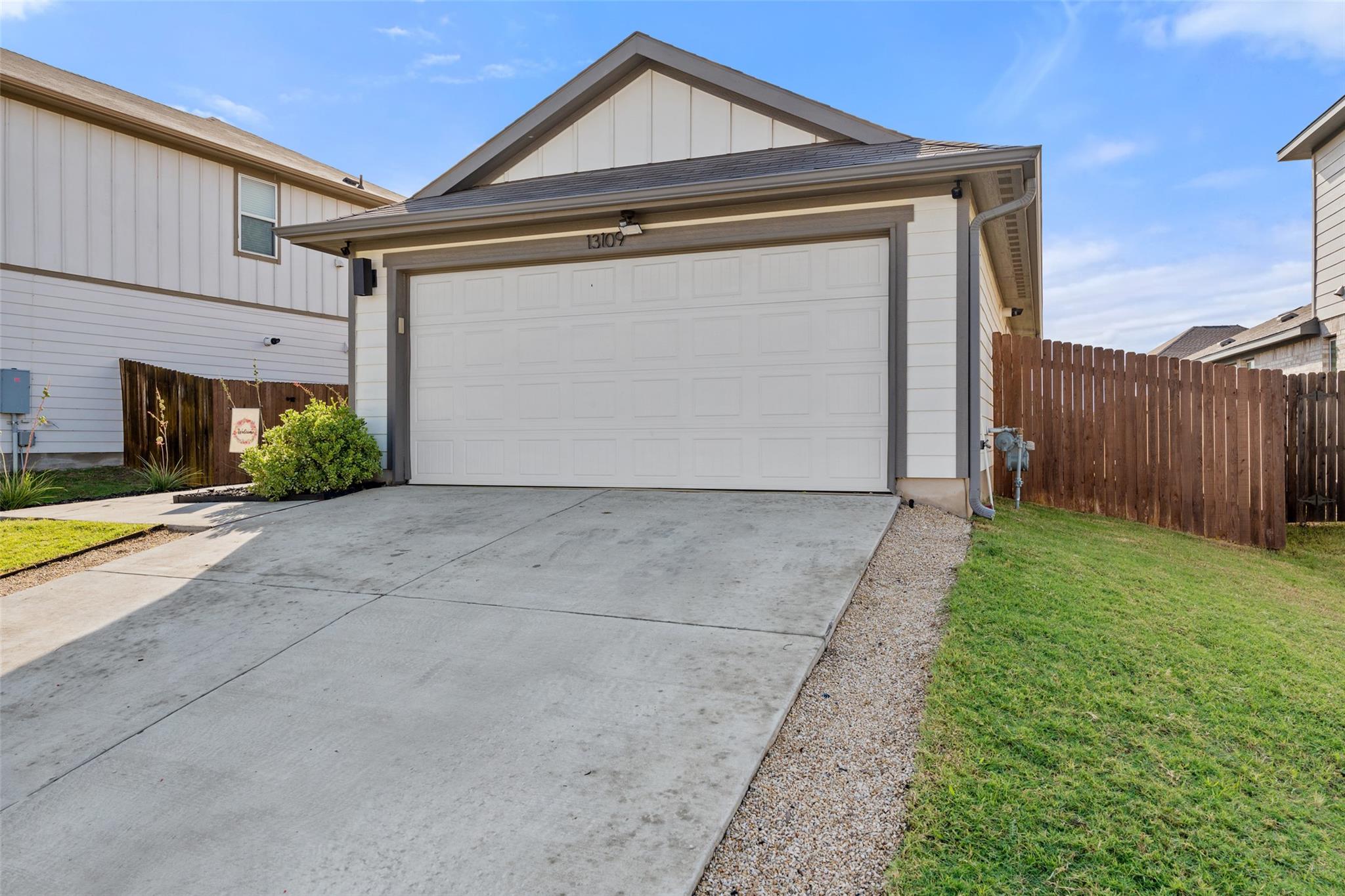 13109 Brave Tenderfoot Trl, Buda, TX 78610