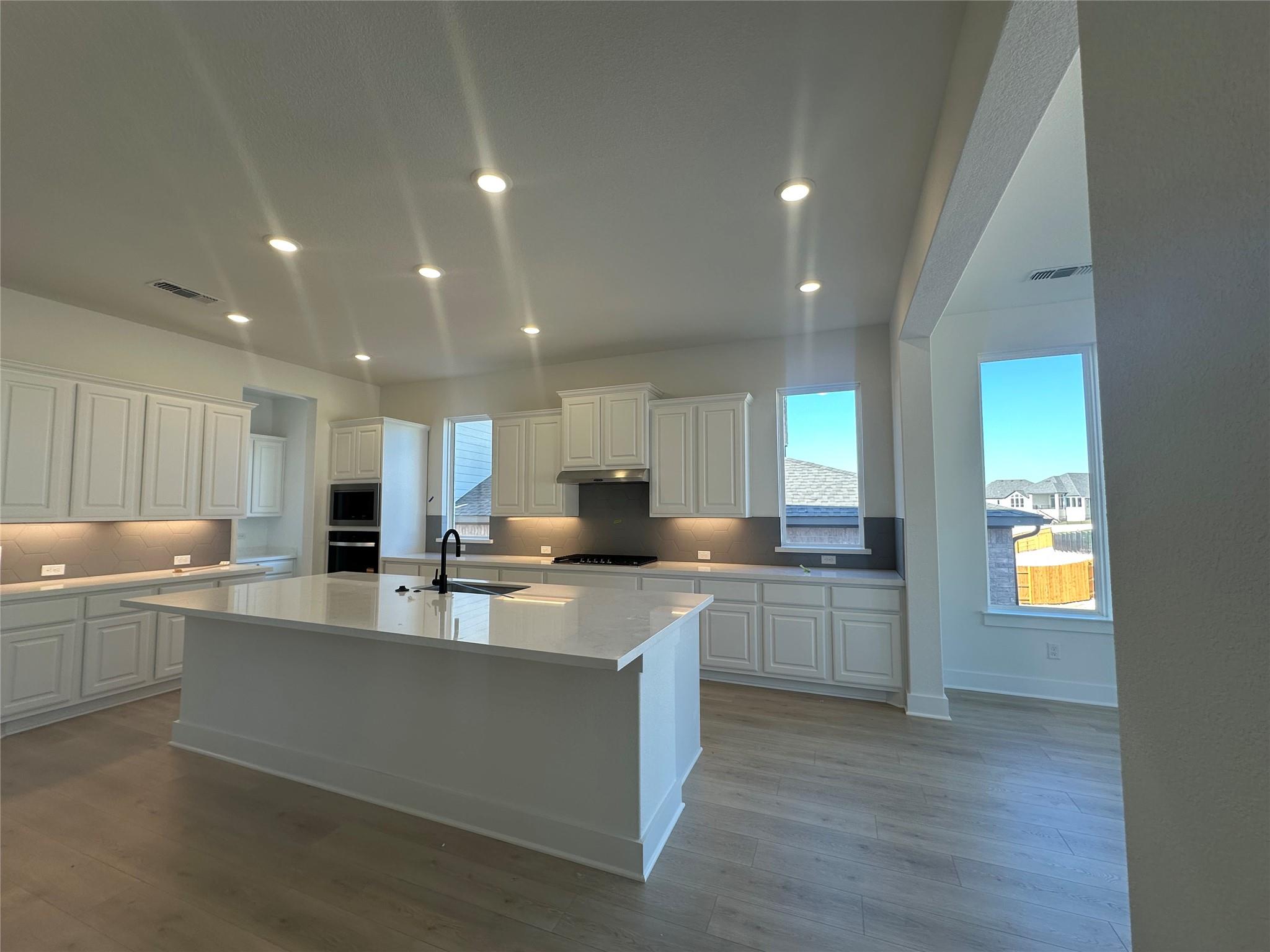 1316 Jolie Rose Bnd, Leander, TX 78641