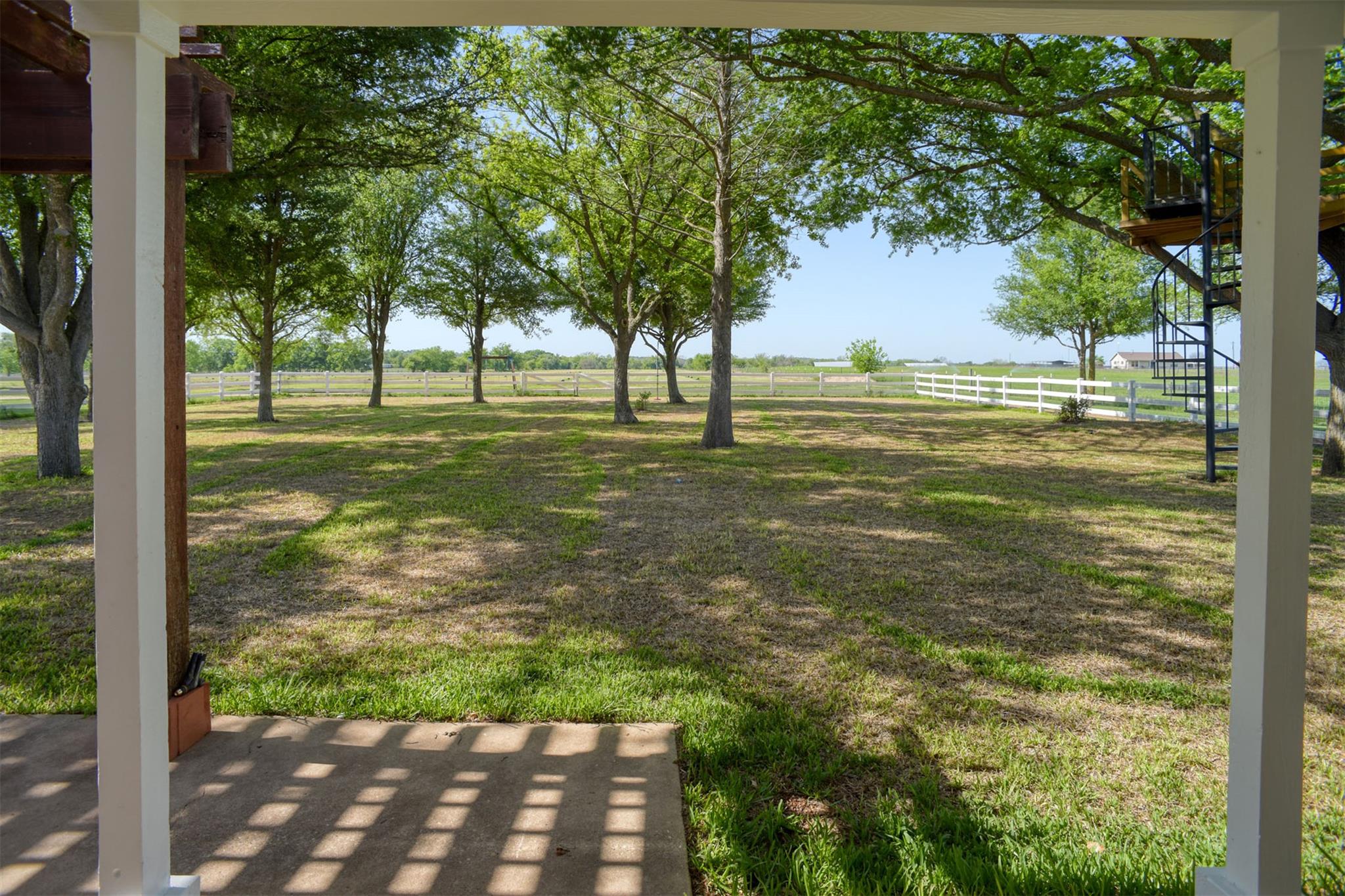 678 Ponderosa Rd, Bastrop, TX 78602