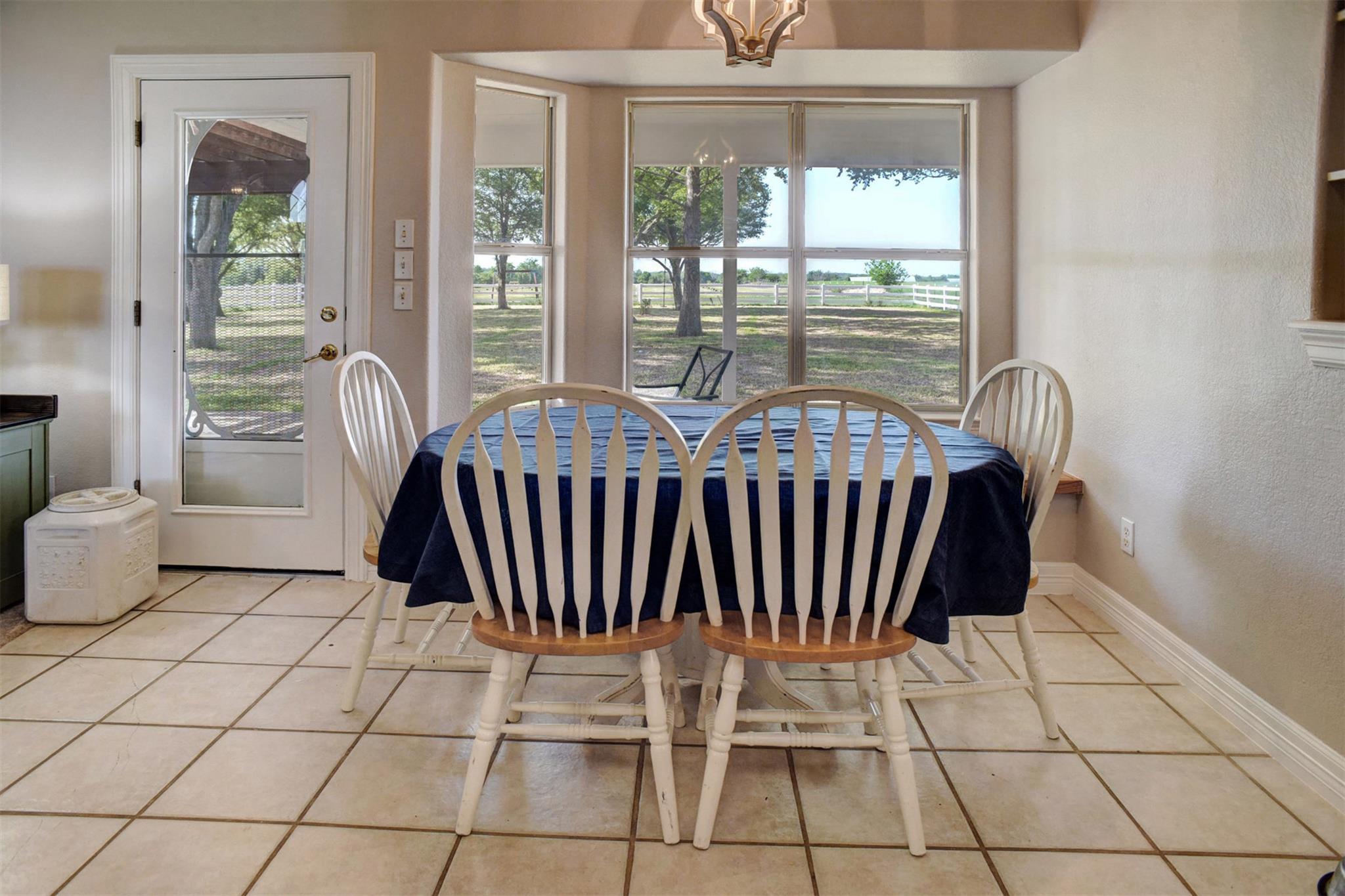 678 Ponderosa Rd, Bastrop, TX 78602