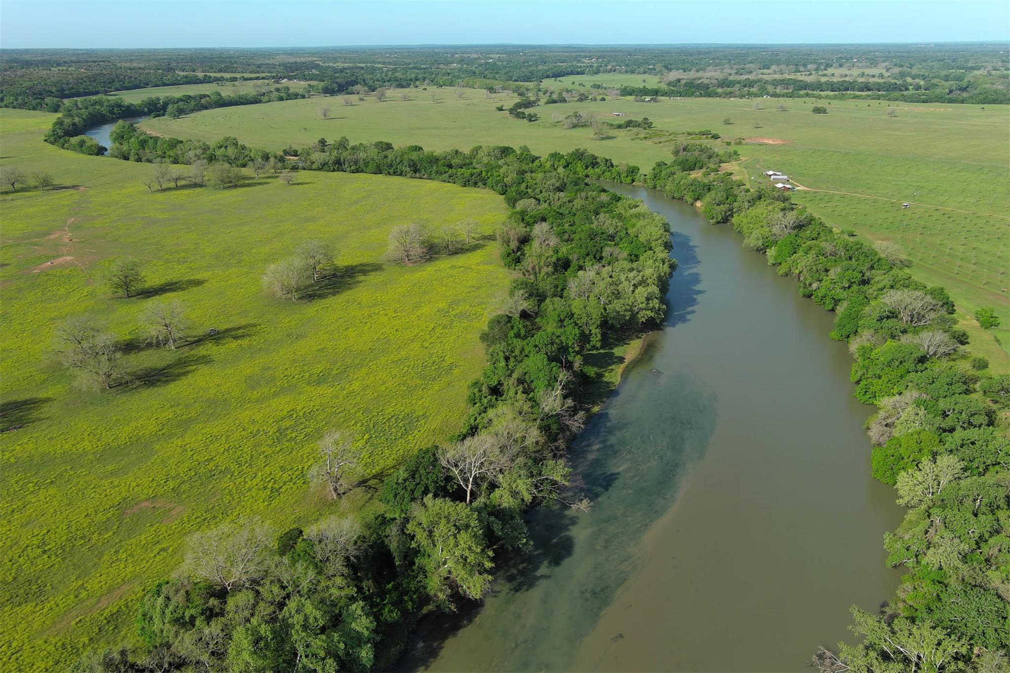 678 Ponderosa Rd, Bastrop, TX 78602