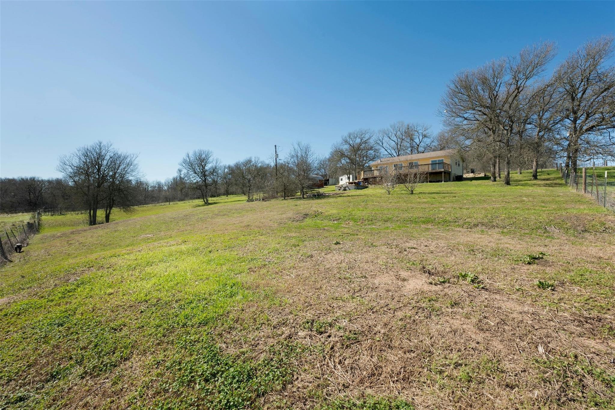 175 Settlers Trl, Elgin, TX 78621