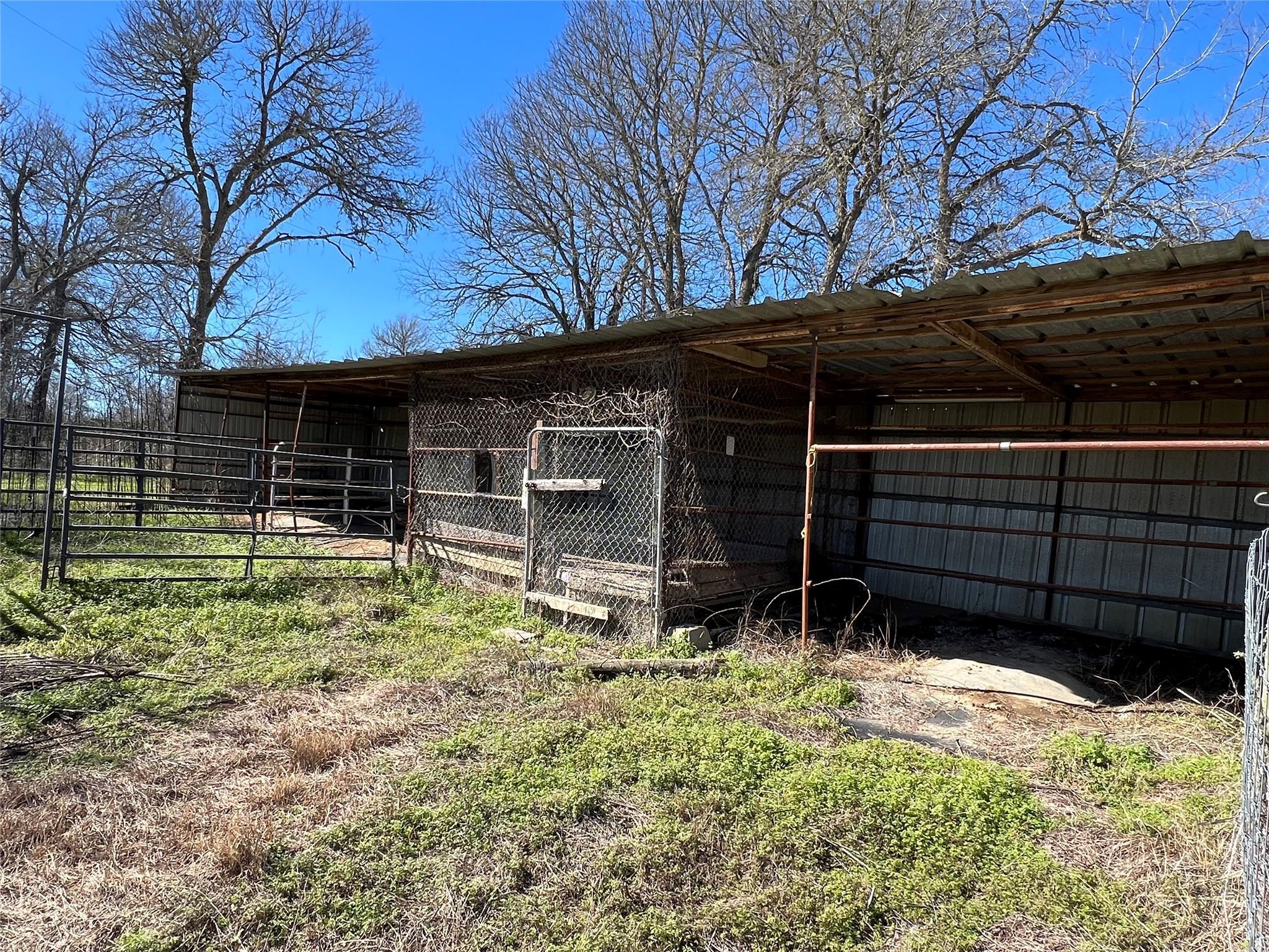175 Settlers Trl, Elgin, TX 78621
