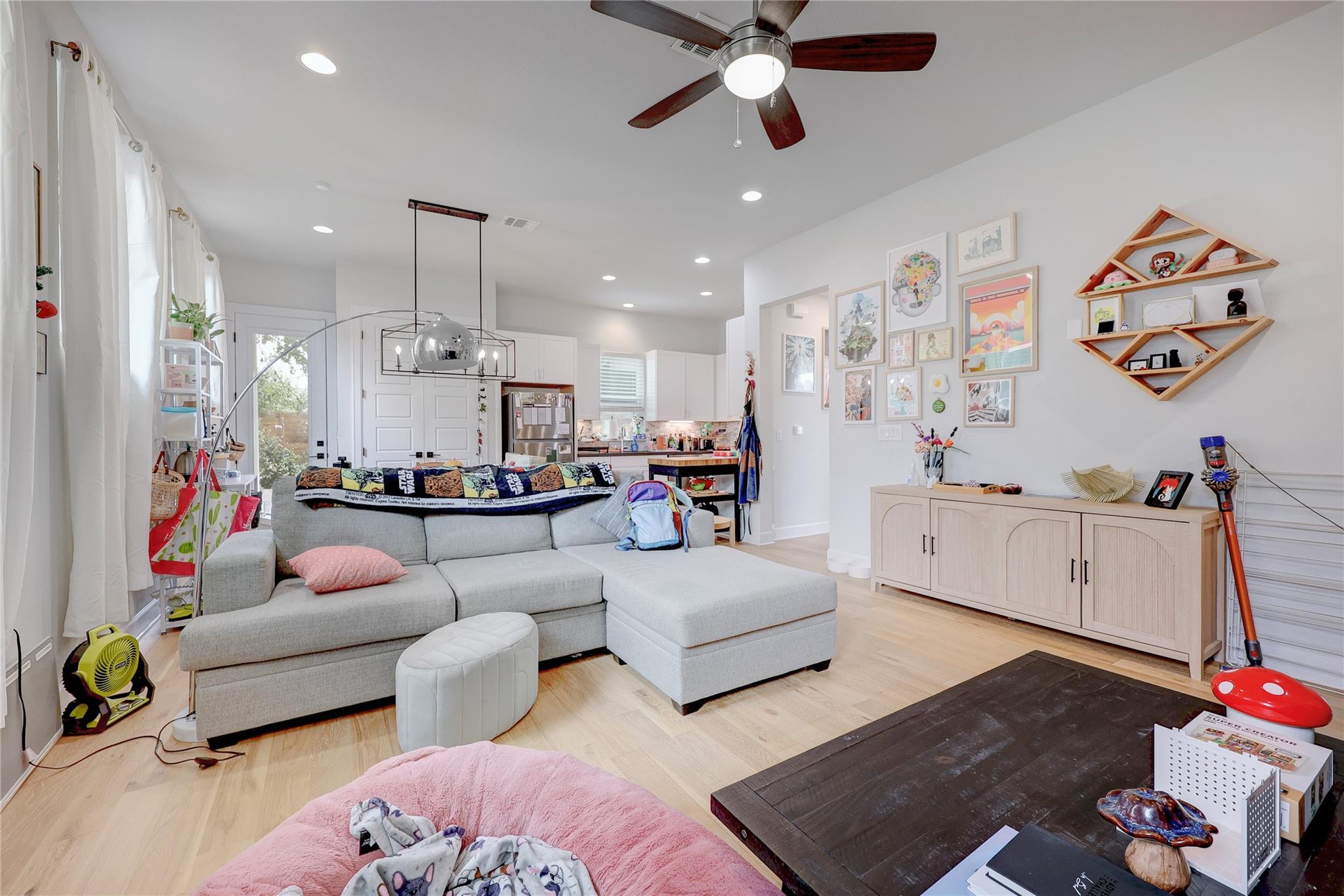 8414 Bowling Green Dr # 3, Austin, TX 78757