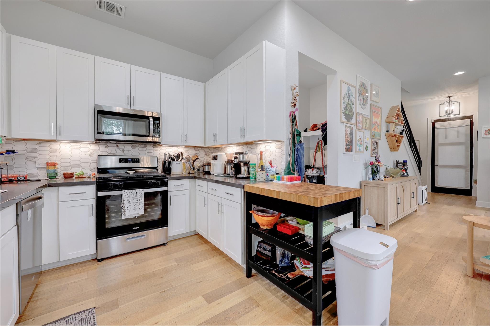 8414 Bowling Green Dr # 3, Austin, TX 78757