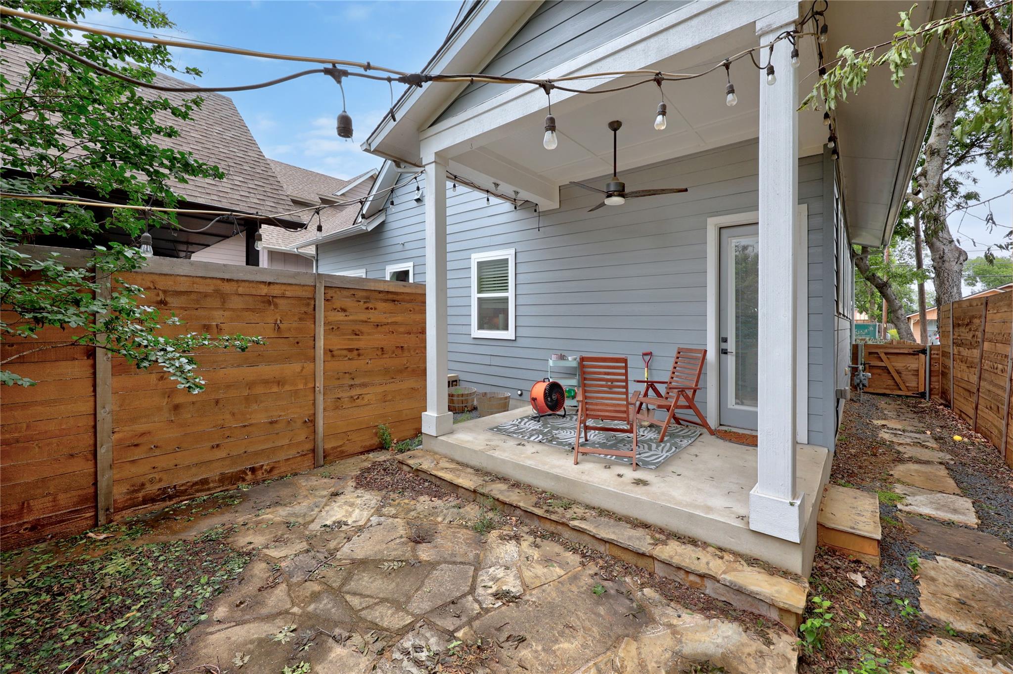 8414 Bowling Green Dr # 3, Austin, TX 78757