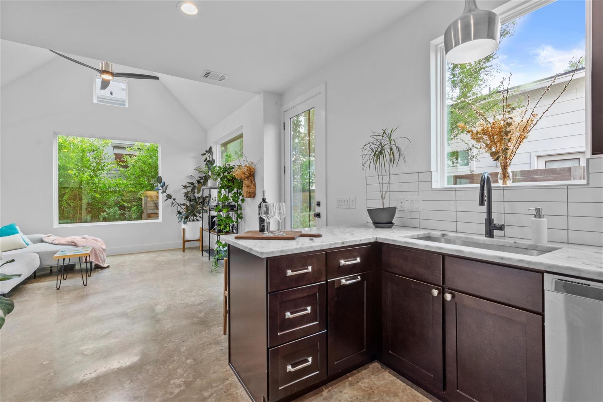 5006 Lott Ave # 2, Austin, TX 78721