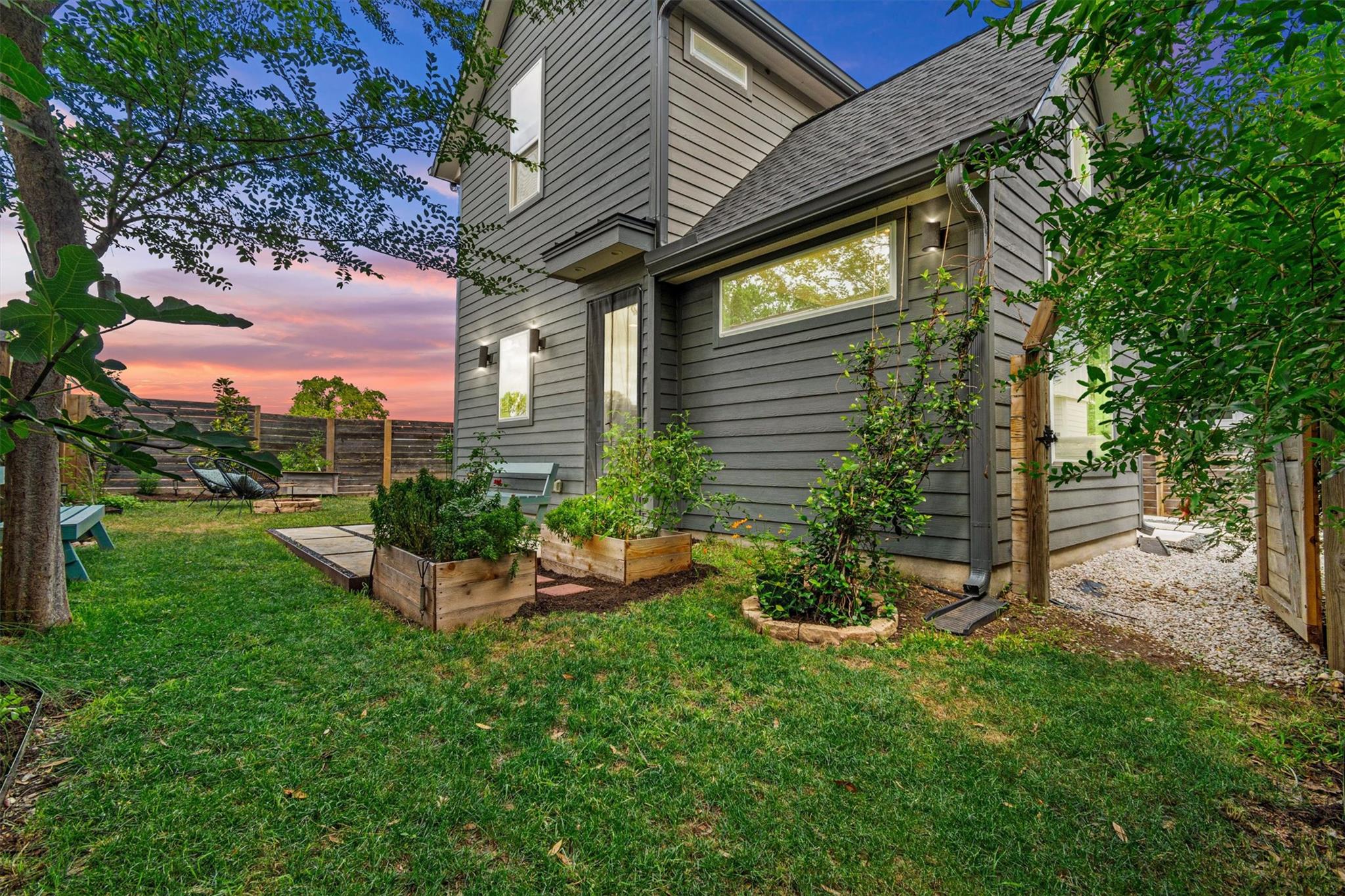 5006 Lott Ave # 2, Austin, TX 78721