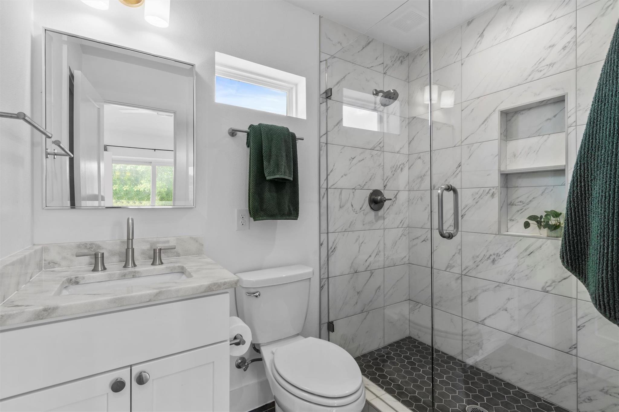 5006 Lott Ave # 2, Austin, TX 78721