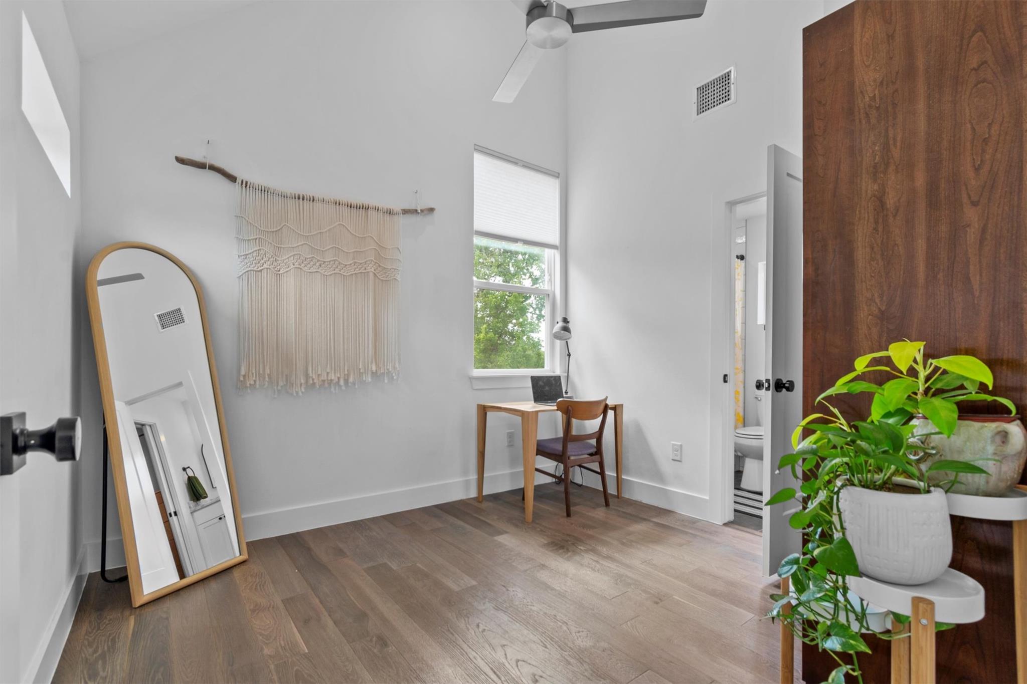5006 Lott Ave # 2, Austin, TX 78721