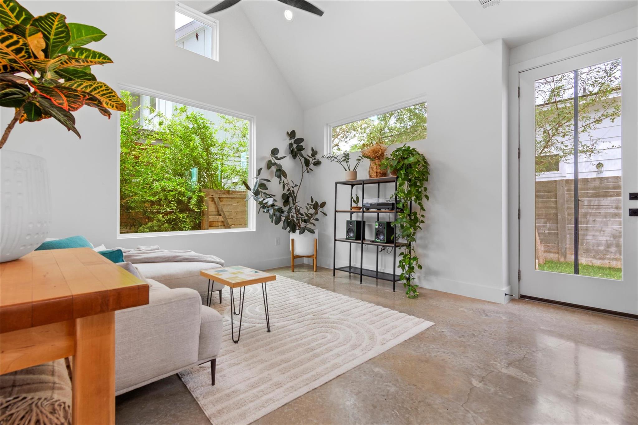 5006 Lott Ave # 2, Austin, TX 78721