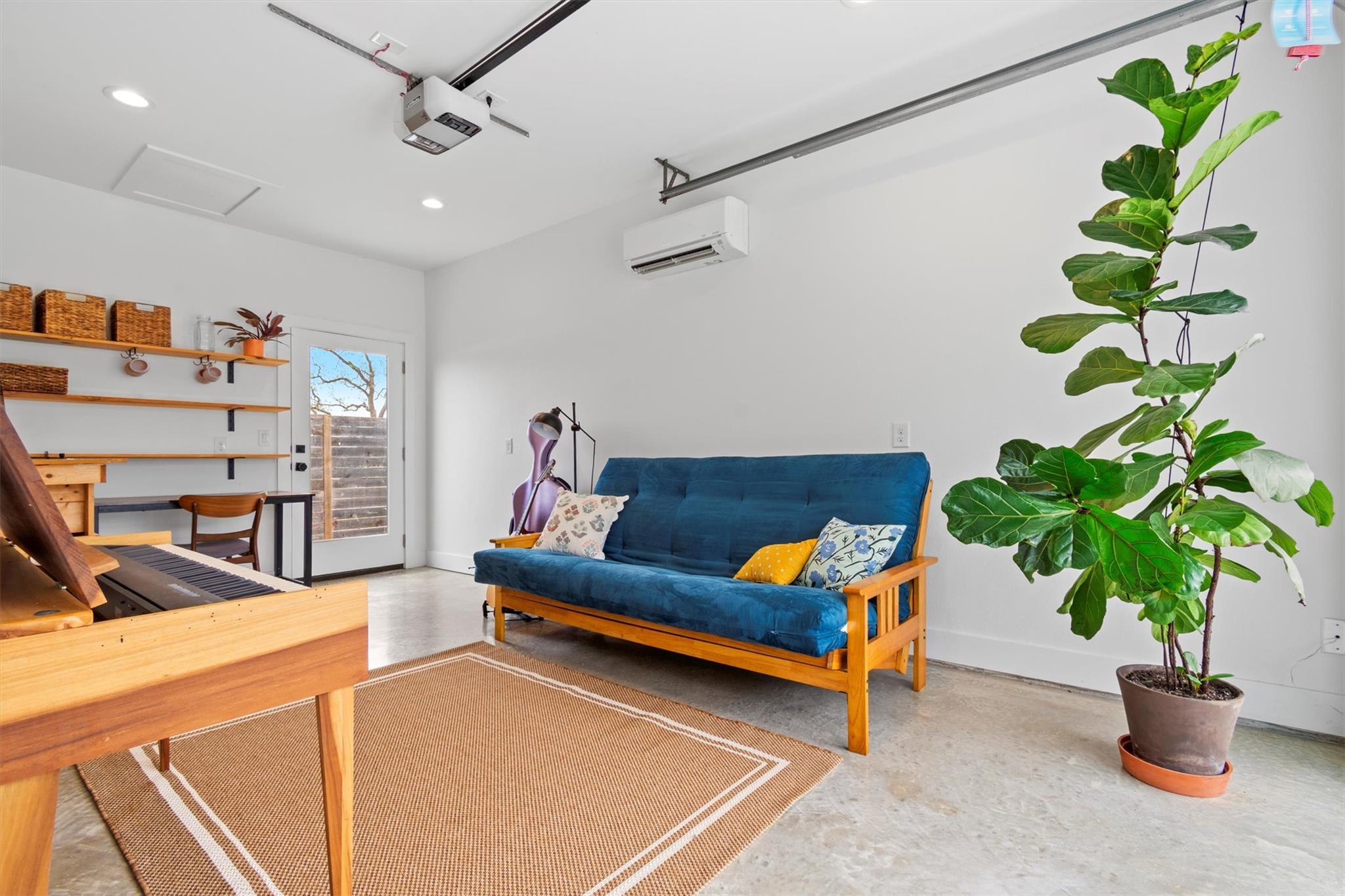 5006 Lott Ave # 2, Austin, TX 78721