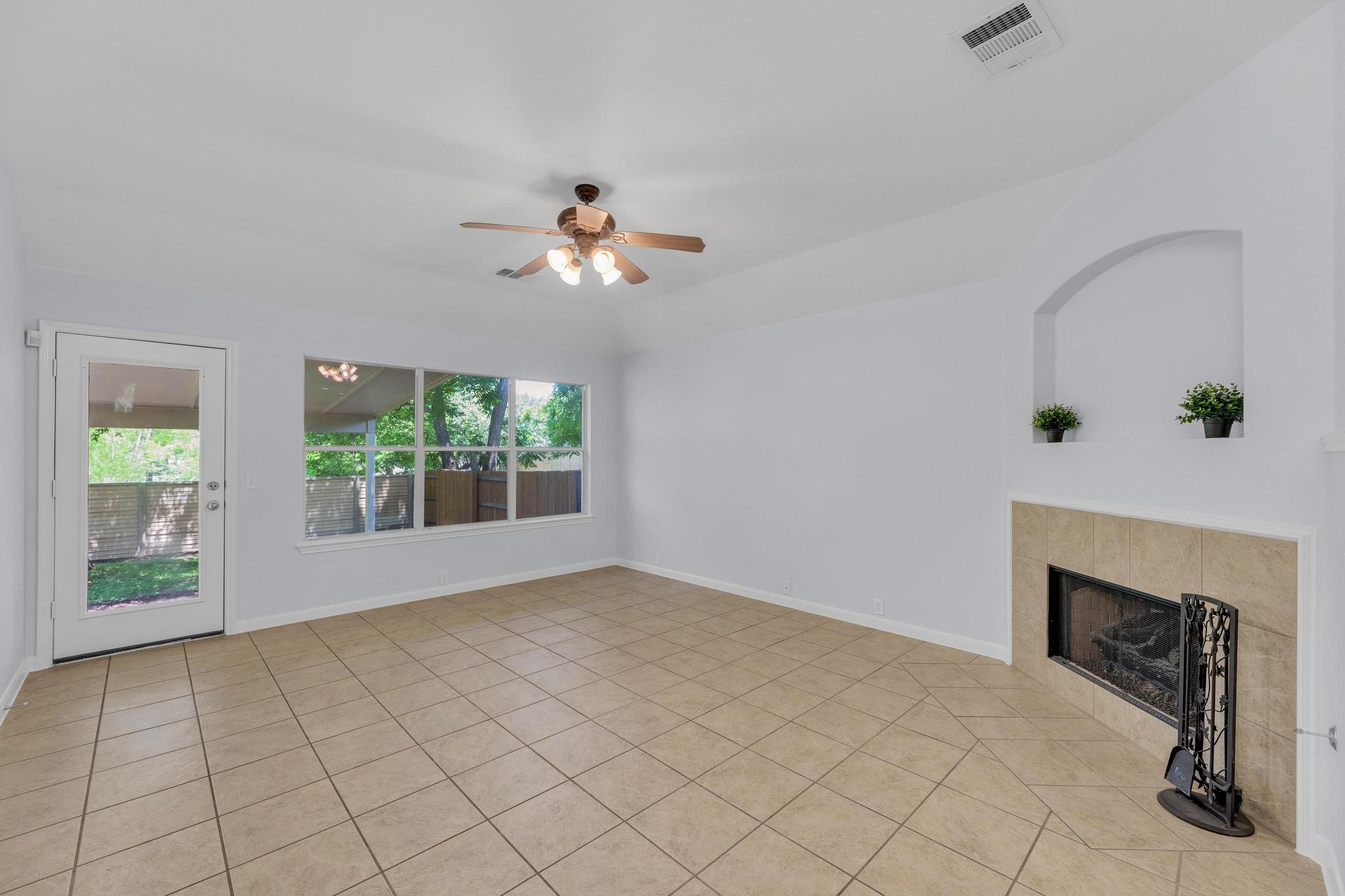 1908 Paradise Ridge Dr, Round Rock, TX 78665