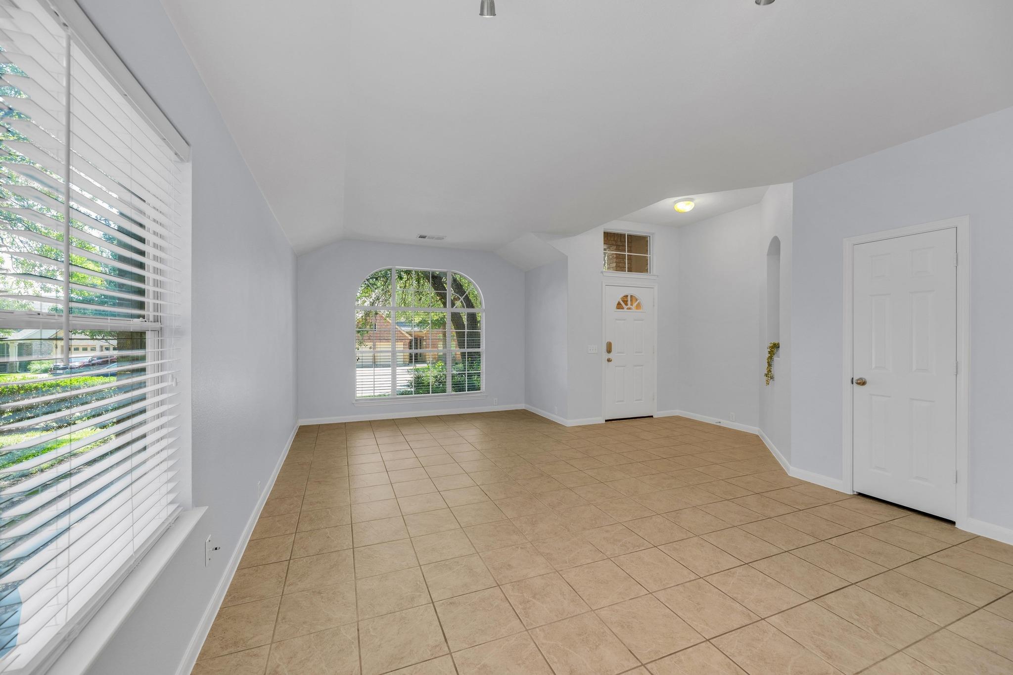 1908 Paradise Ridge Dr, Round Rock, TX 78665