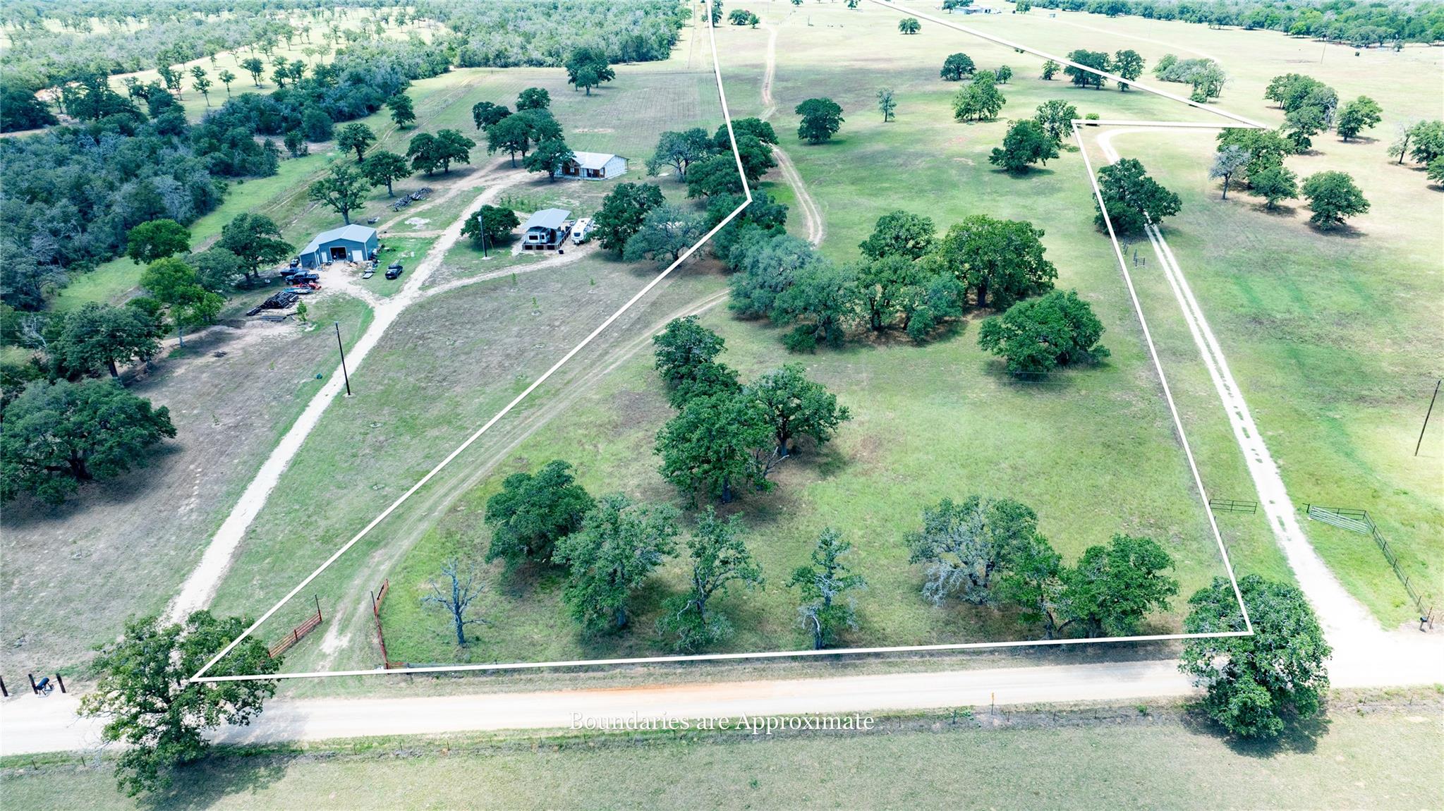 2901 Mule Creek Rd, Harwood, TX 78632