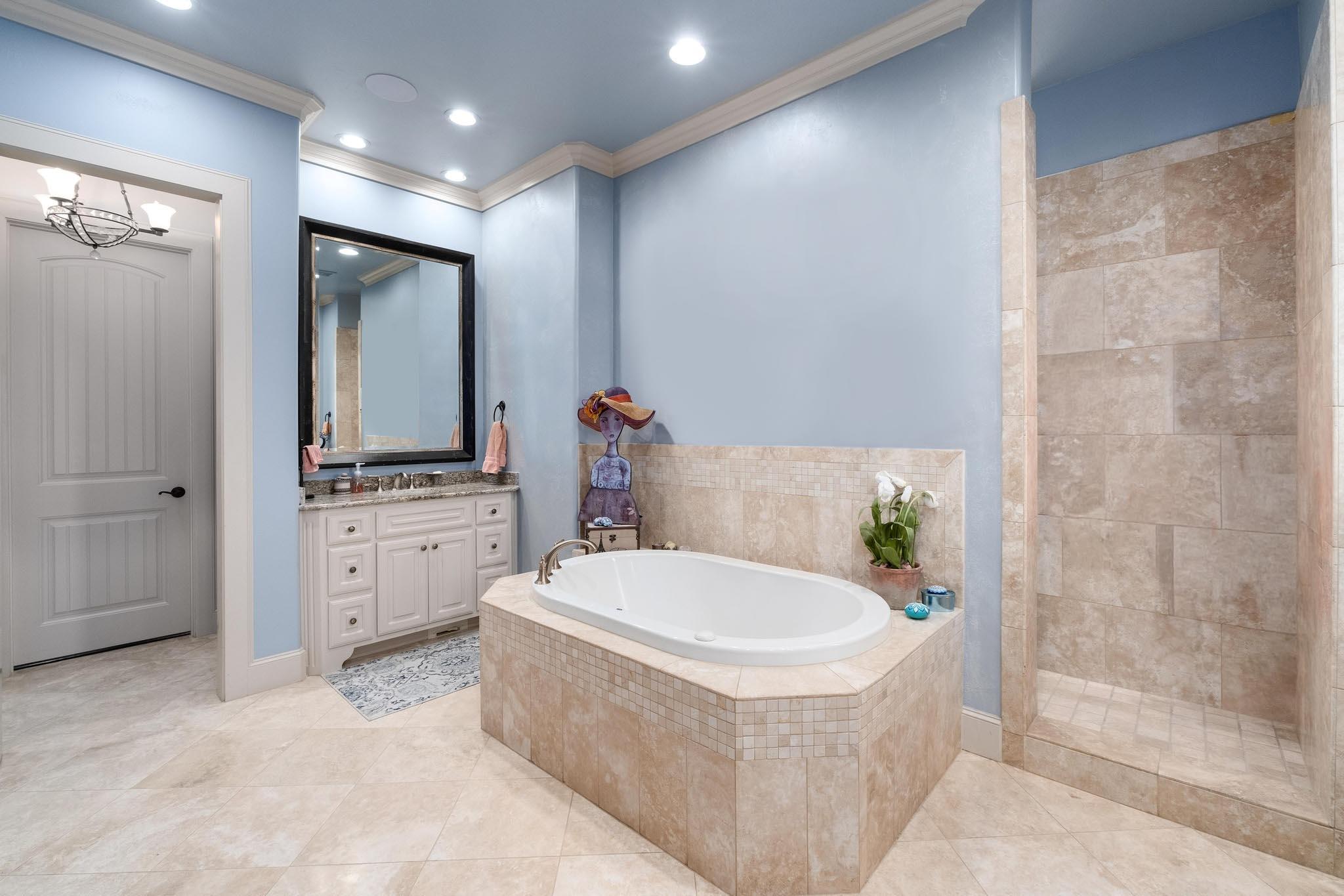 104 PORTO CIMA Ct, Austin, TX 78738