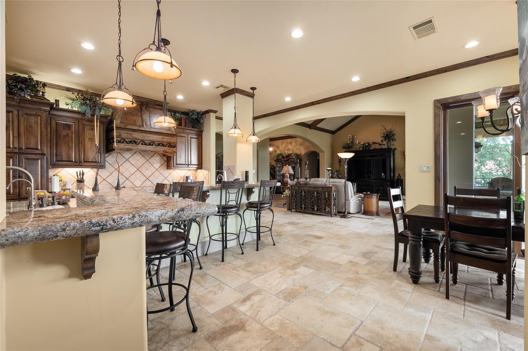 104 PORTO CIMA Ct, Austin, TX 78738