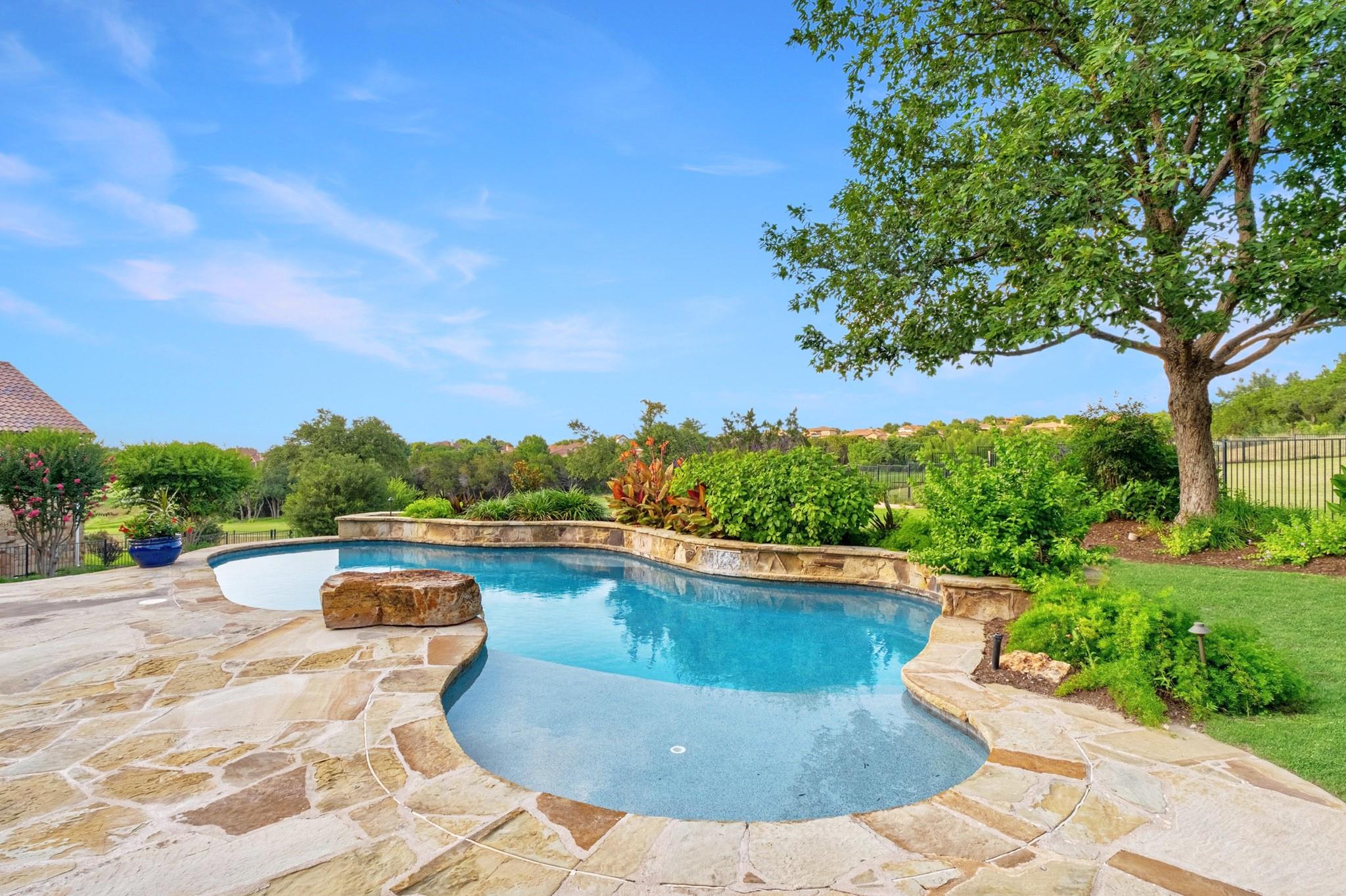 104 PORTO CIMA Ct, Austin, TX 78738