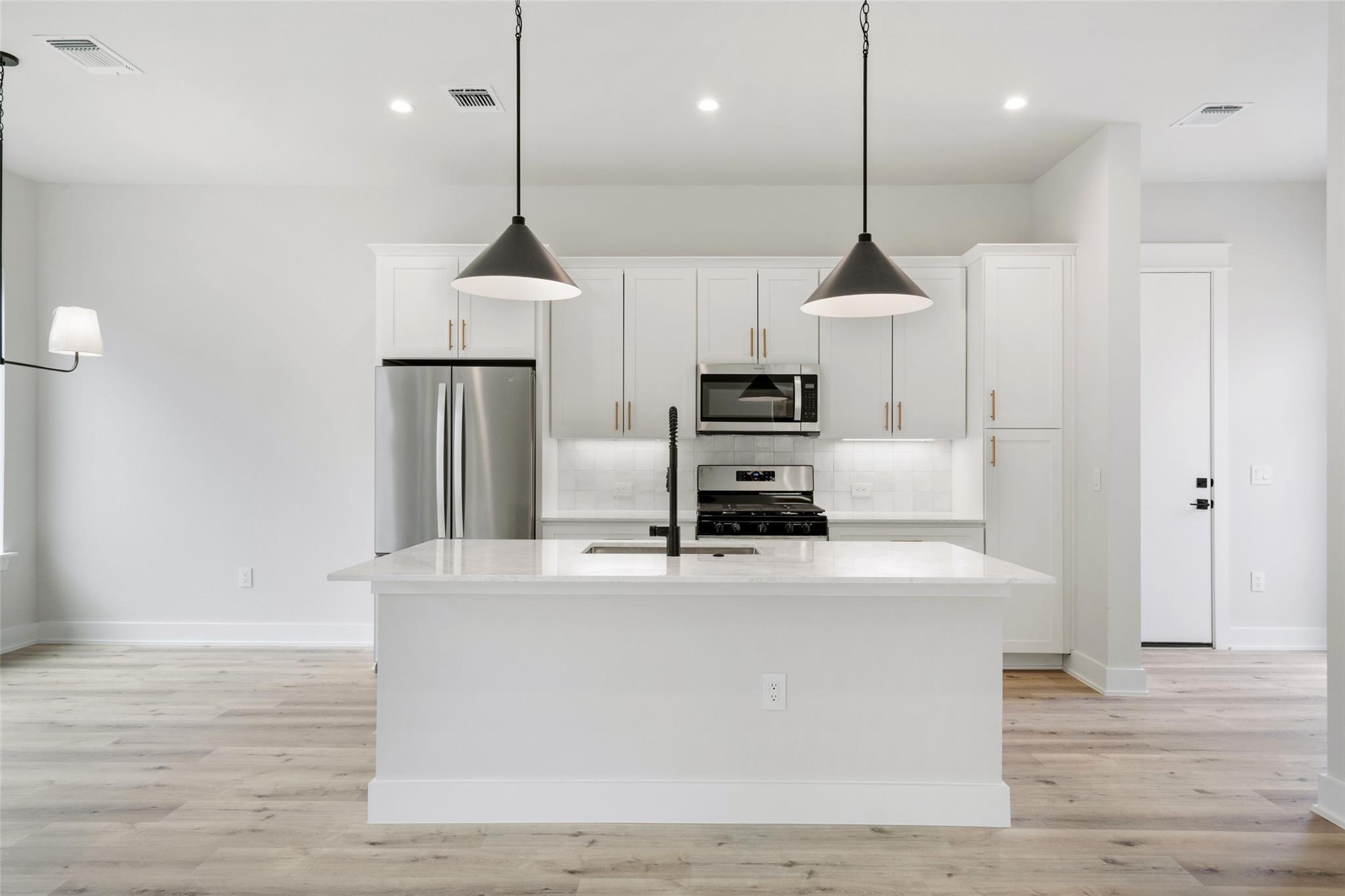 2709 Bristol Dr # 2, Austin, TX 78723