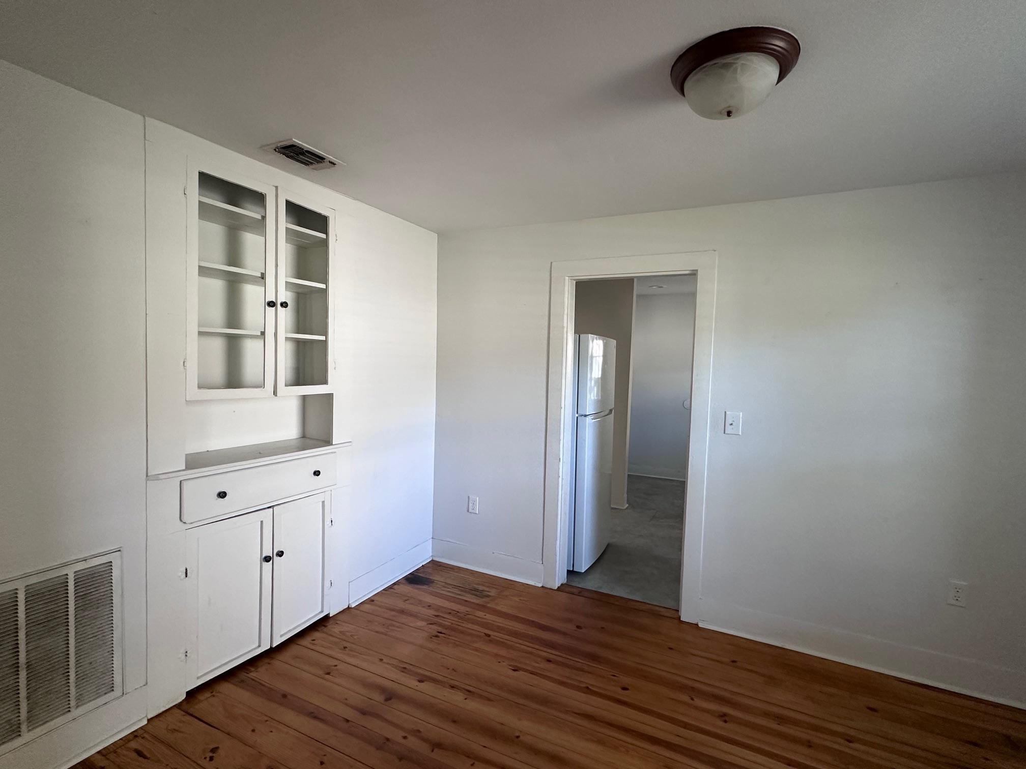 704 Jefferson St, Bastrop, TX 78602