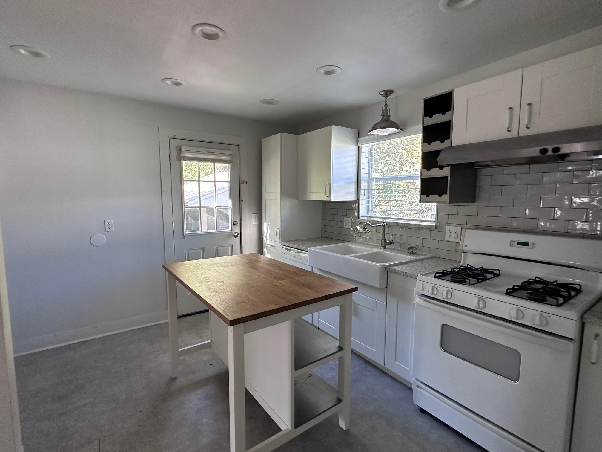 704 Jefferson St, Bastrop, TX 78602
