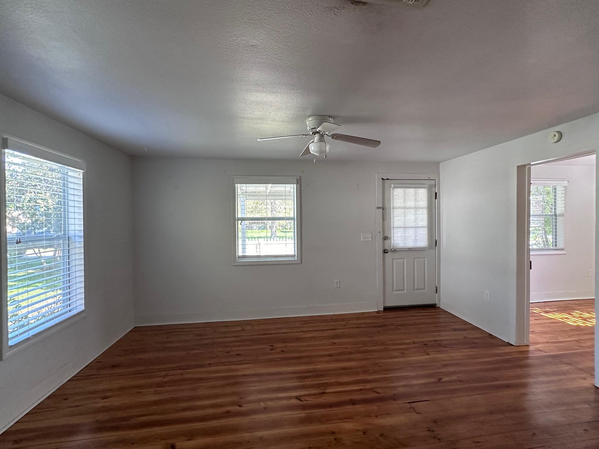 704 Jefferson St, Bastrop, TX 78602