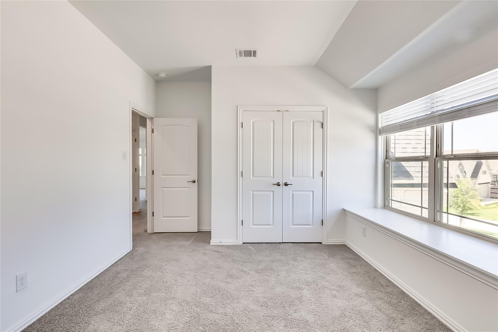 1900 Mariann Dr, Leander, TX 78641