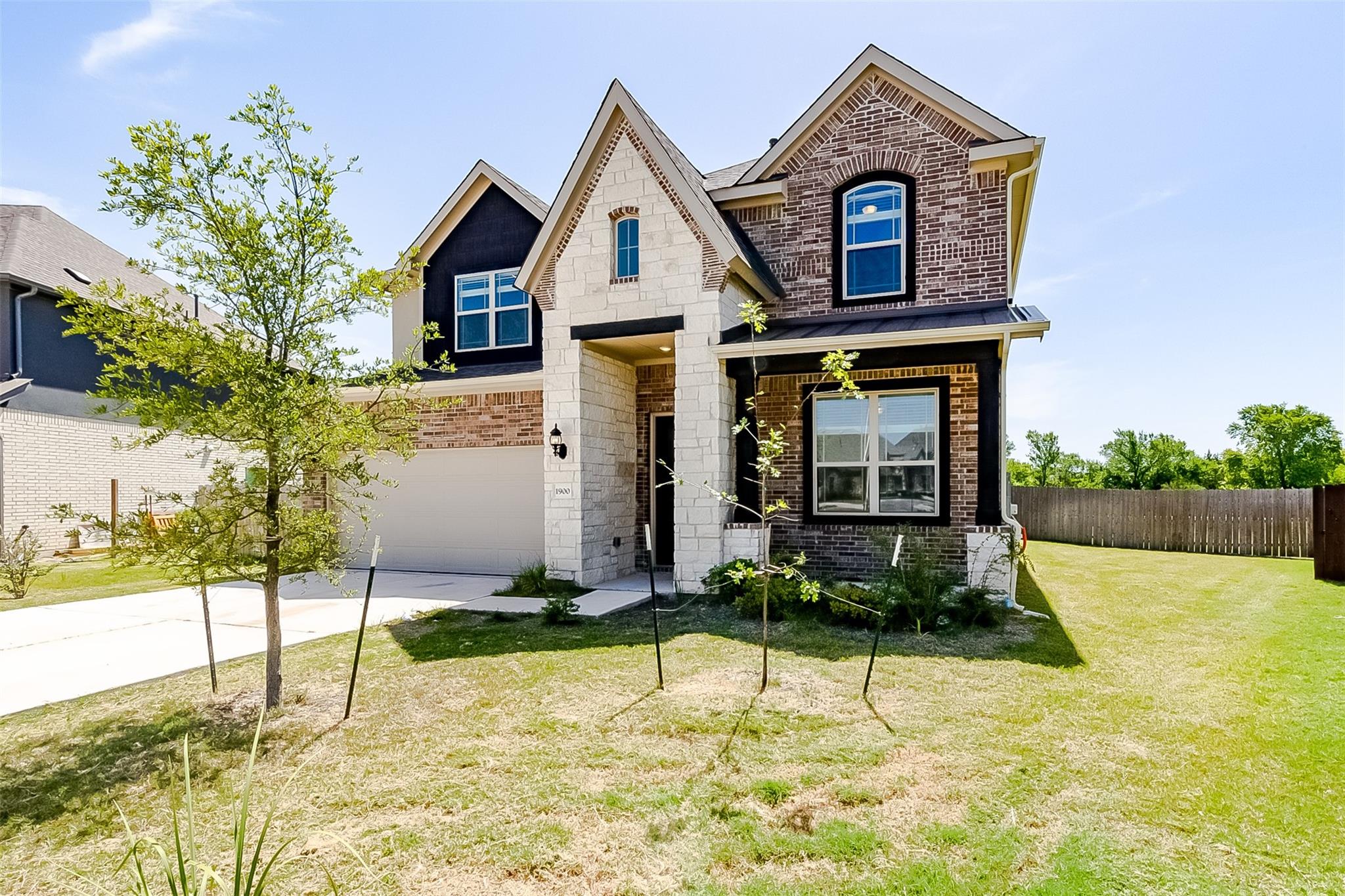 1900 Mariann Dr, Leander, TX 78641