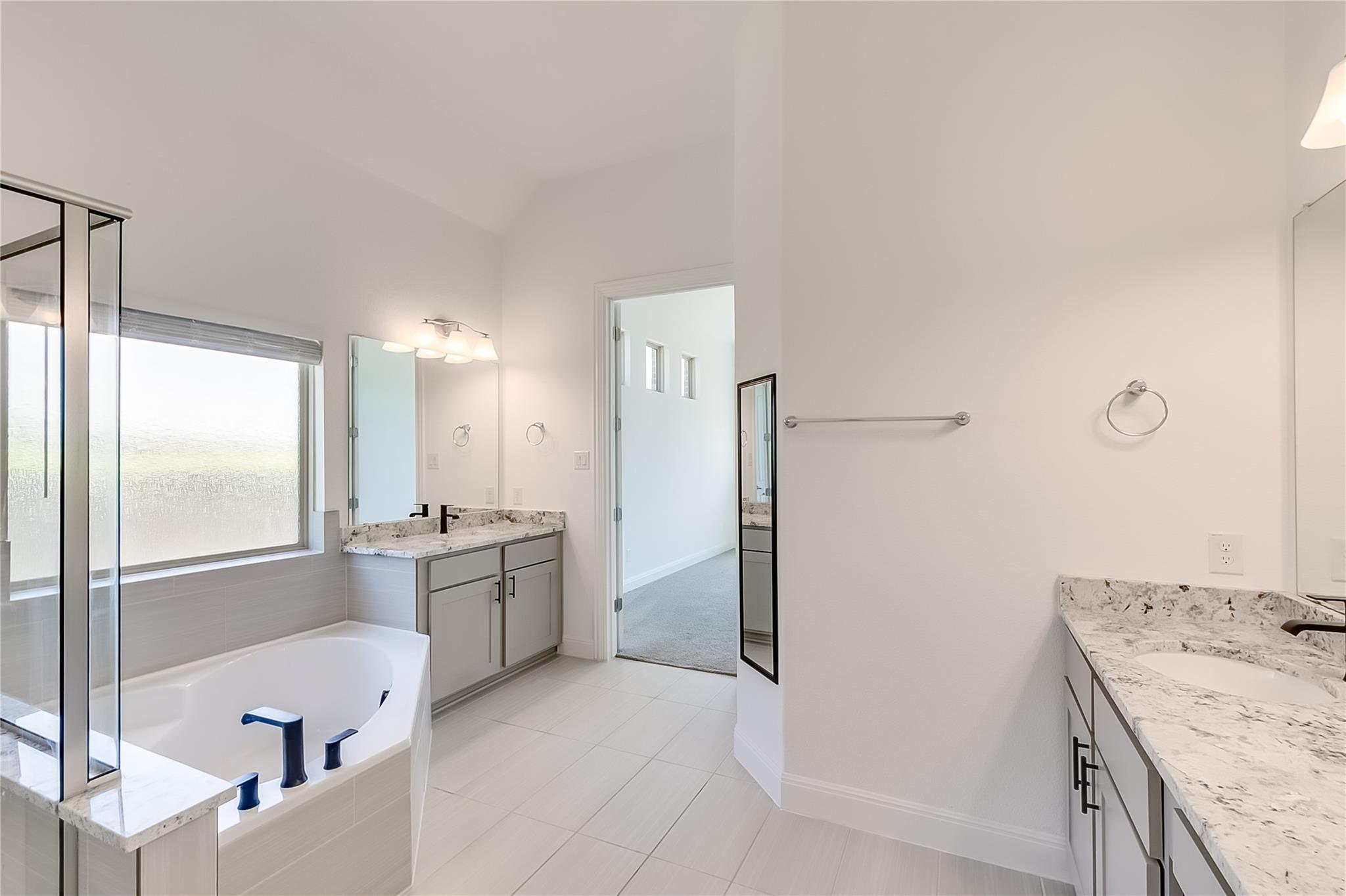1900 Mariann Dr, Leander, TX 78641