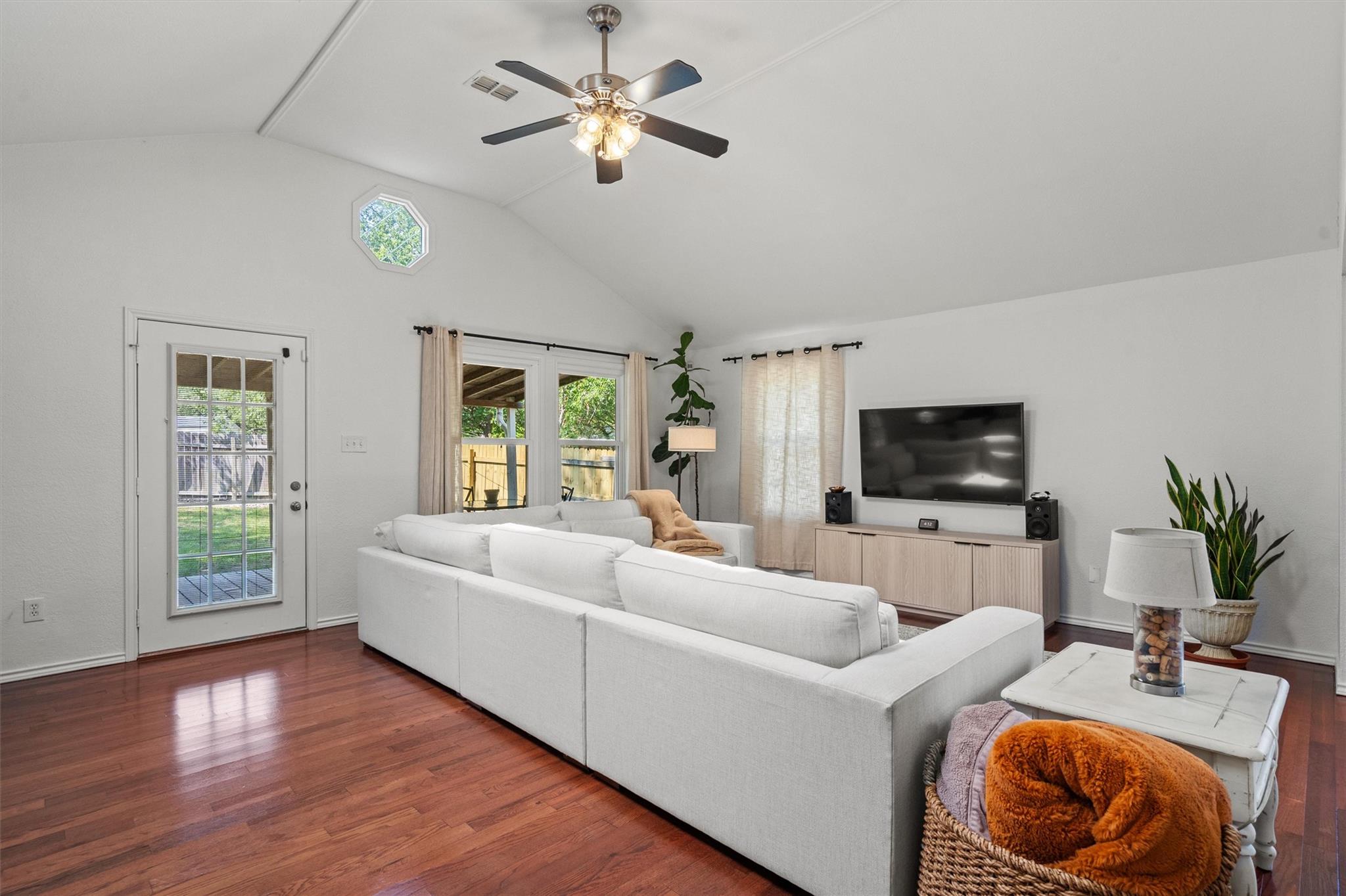 8804 Peppergrass Cv, Austin, TX 78745