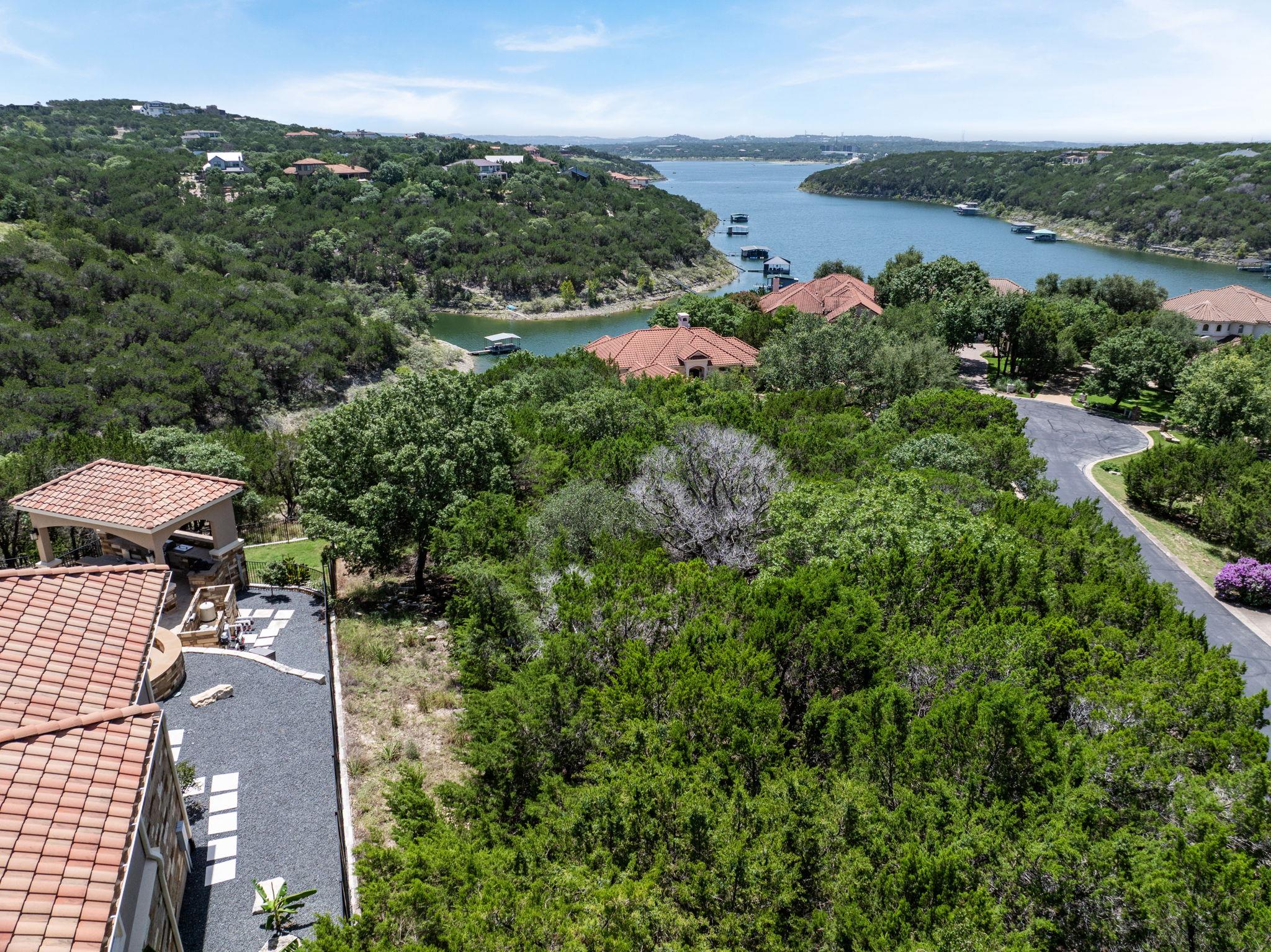 18505 Monet Pointe Dr, Jonestown, TX 78645