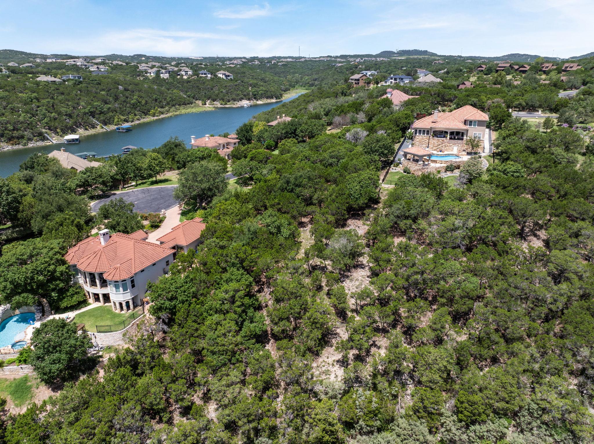 18505 Monet Pointe Dr, Jonestown, TX 78645