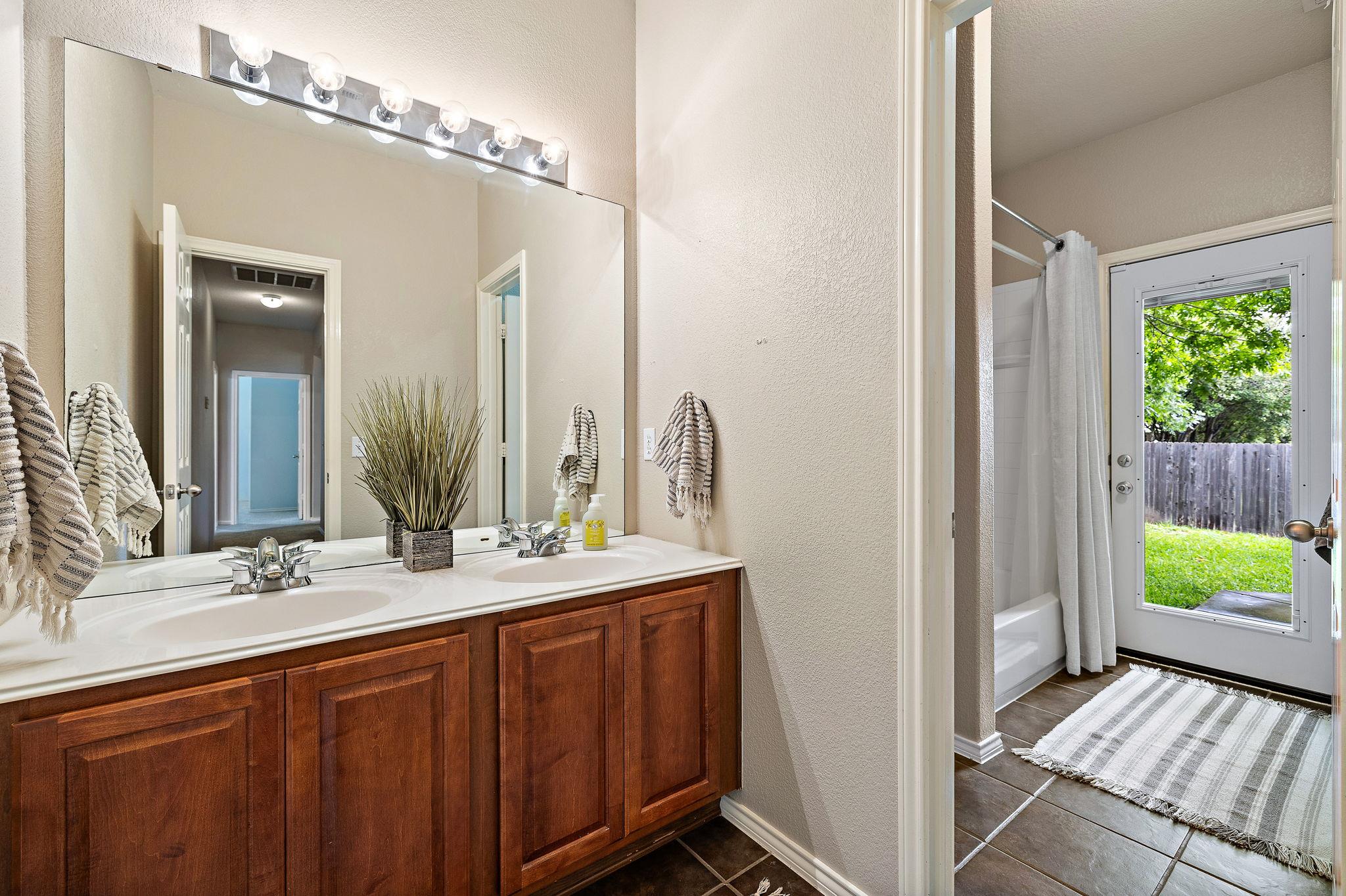 1518 Foppiano Loop, Round Rock, TX 78665