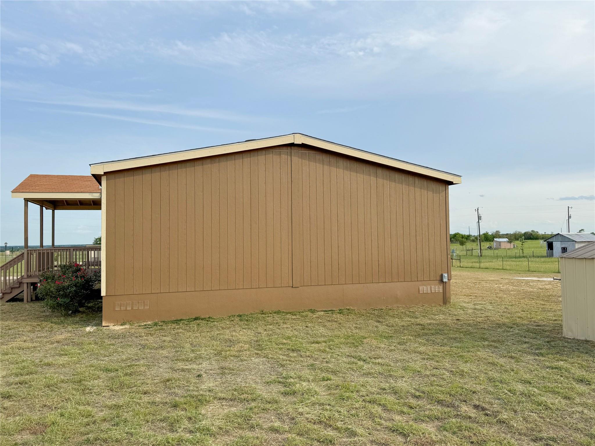 128 Dockal Dr, Bertram, TX 78605