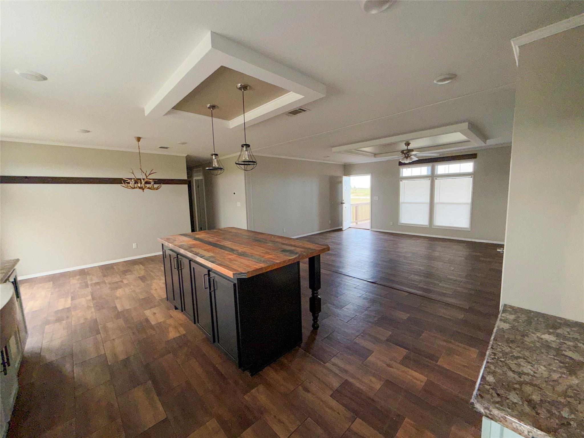 128 Dockal Dr, Bertram, TX 78605