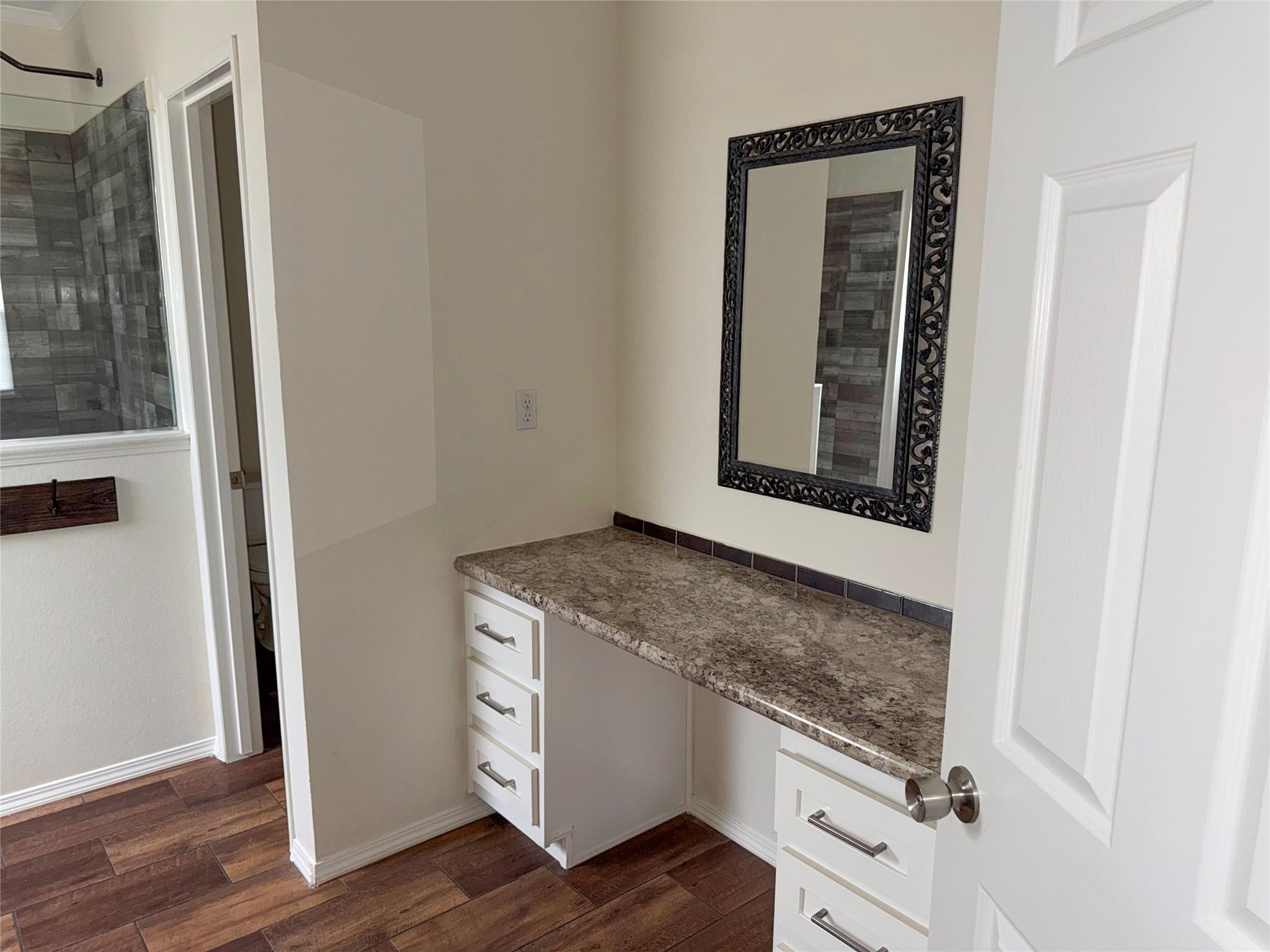 128 Dockal Dr, Bertram, TX 78605